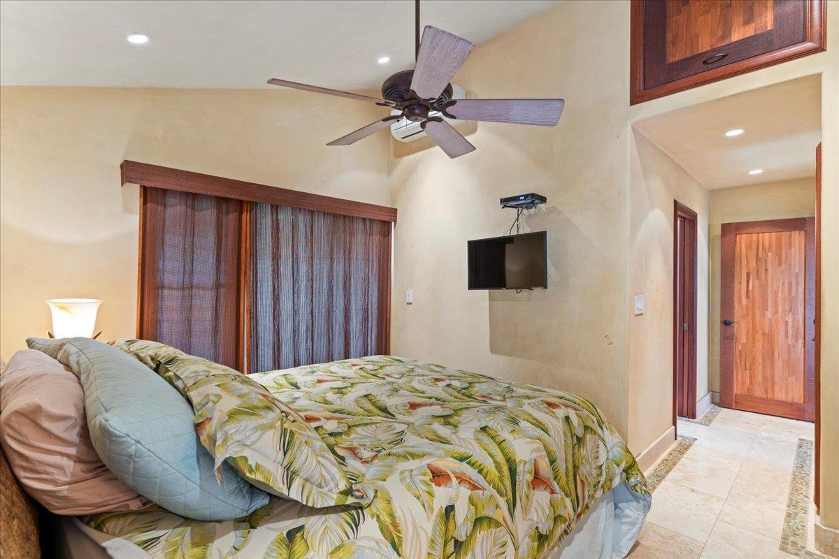 10 WAILEA EKOLU Pl Unit: 1006