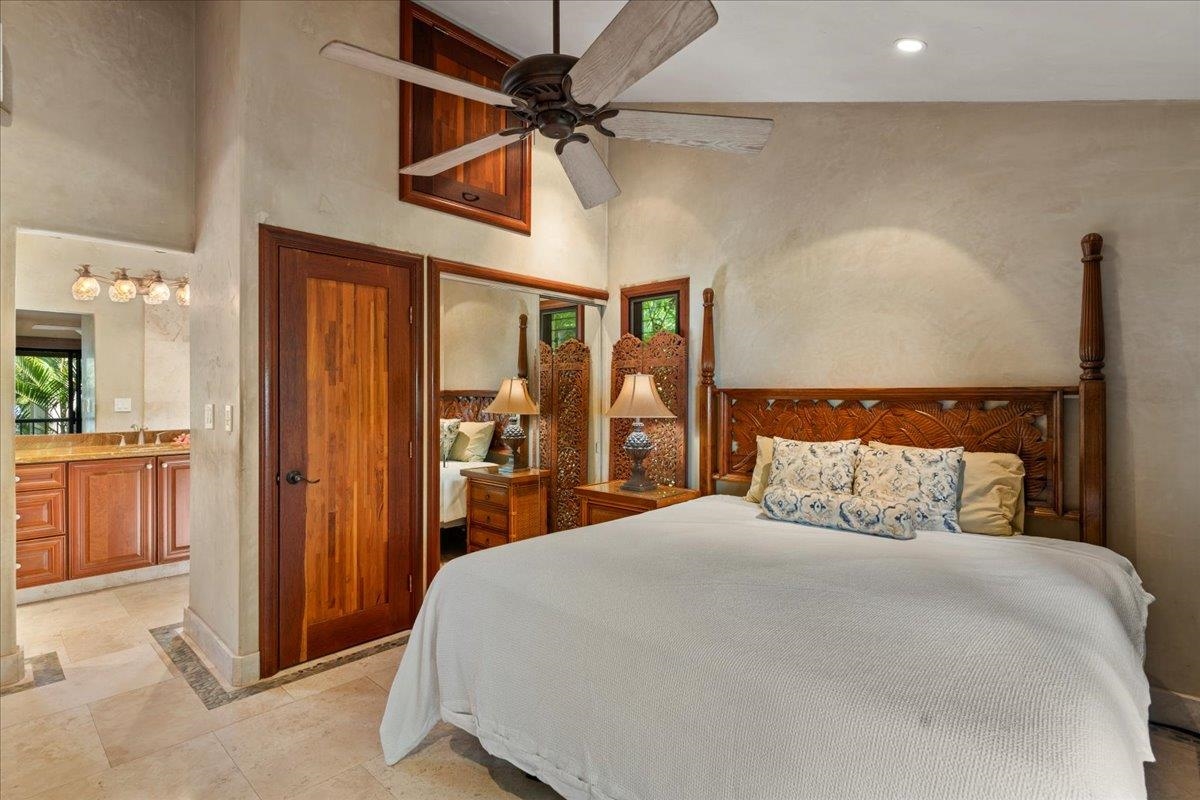 10 WAILEA EKOLU Pl Unit: 1006
