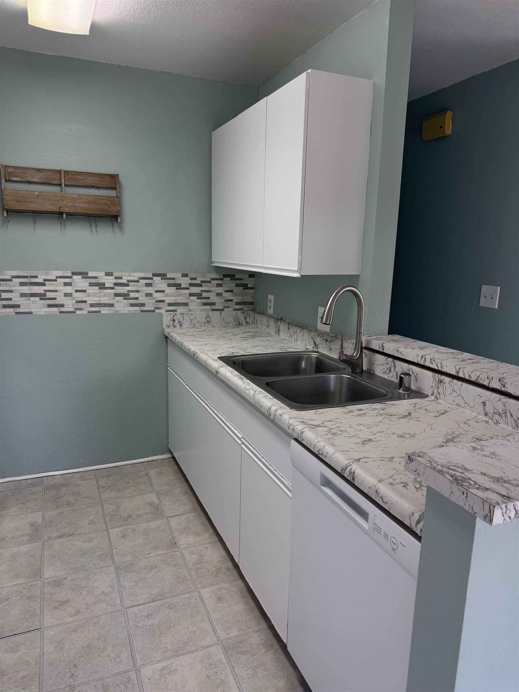 140 UWAPO Rd Unit: 50-203