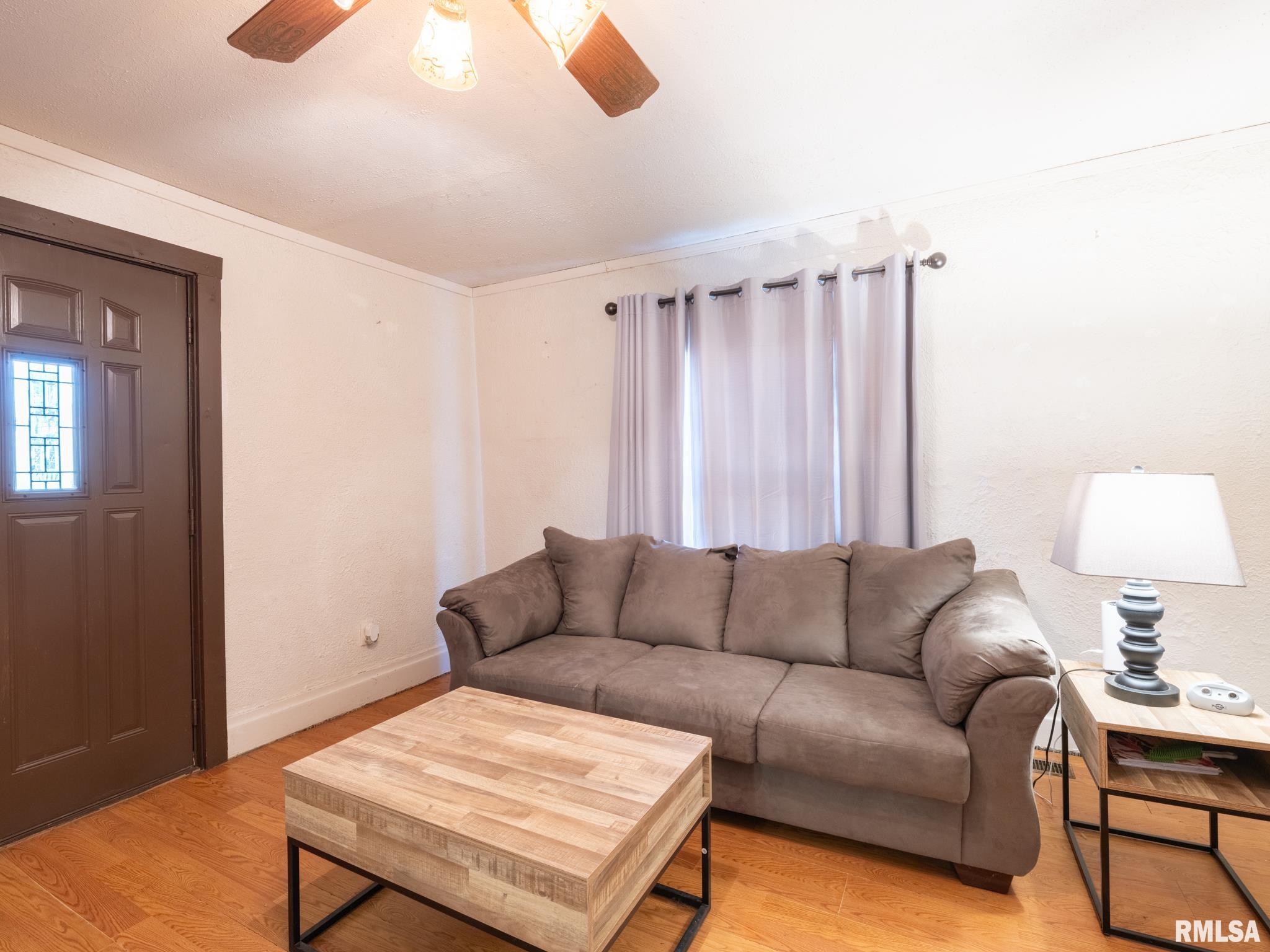 202 N WASHINGTON Street