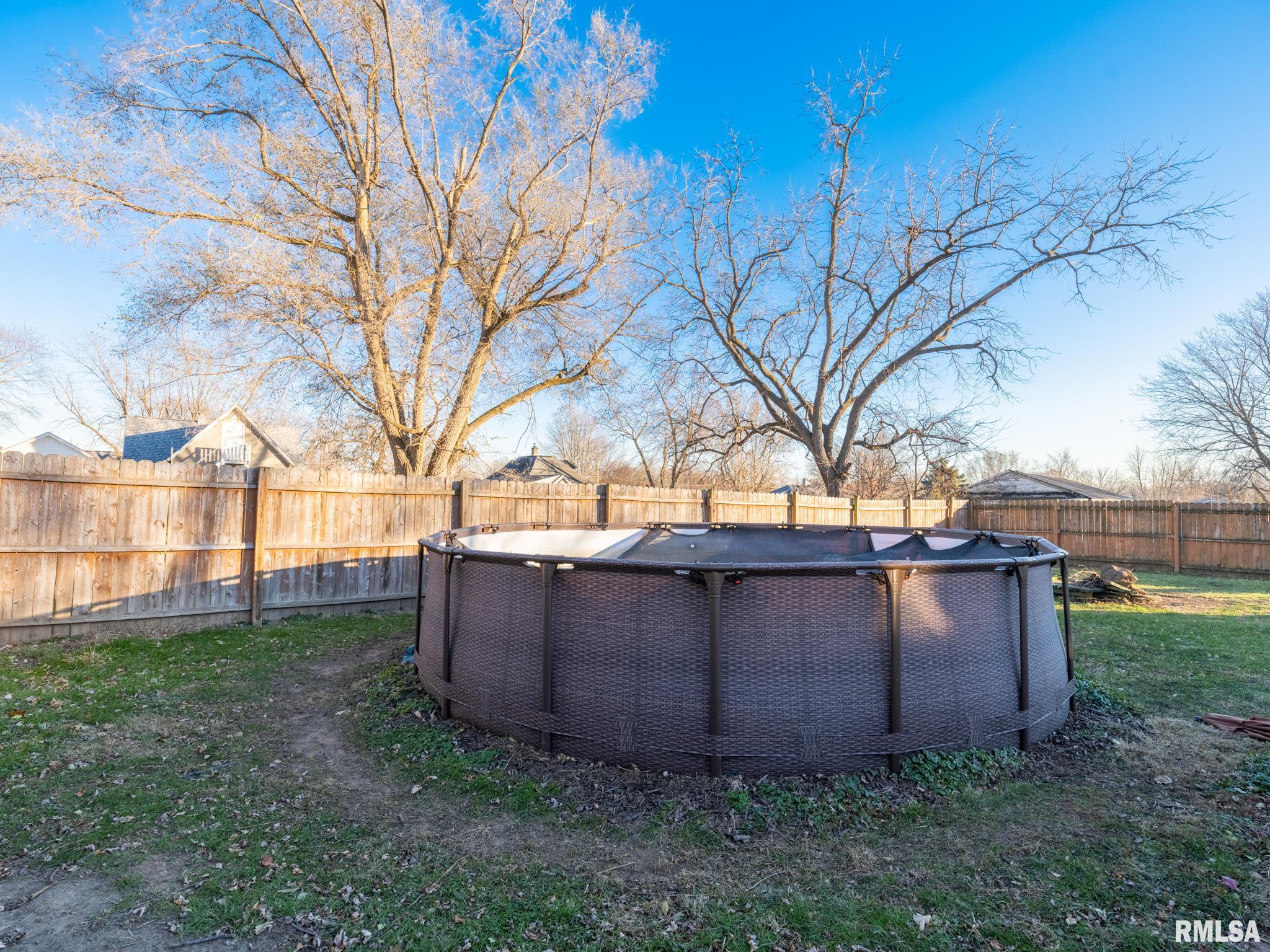 202 N WASHINGTON Street