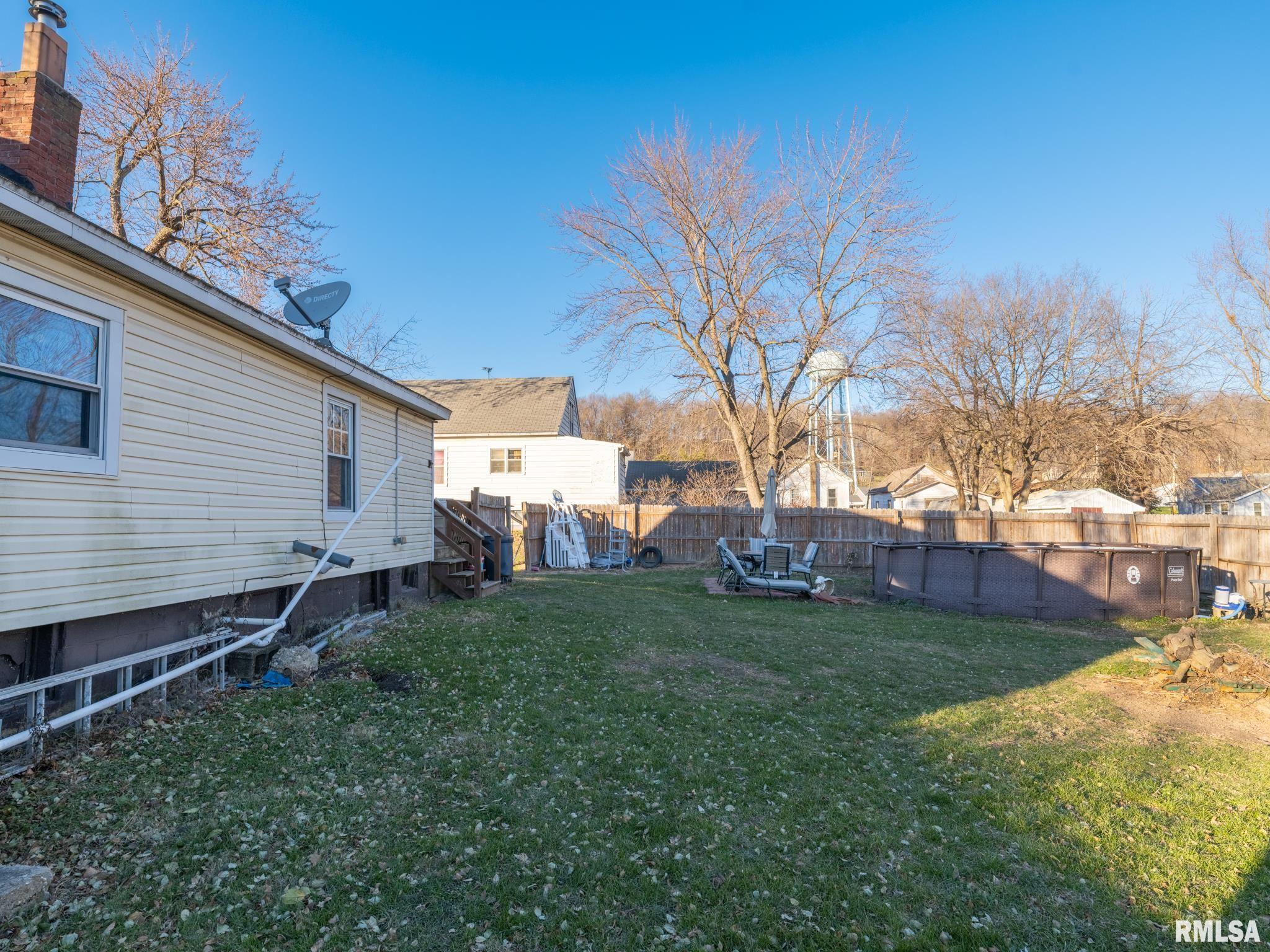 202 N WASHINGTON Street