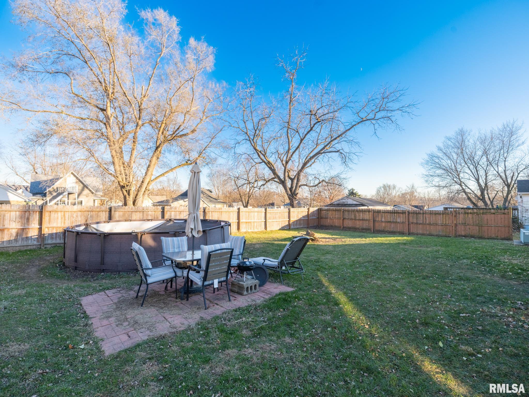 202 N WASHINGTON Street