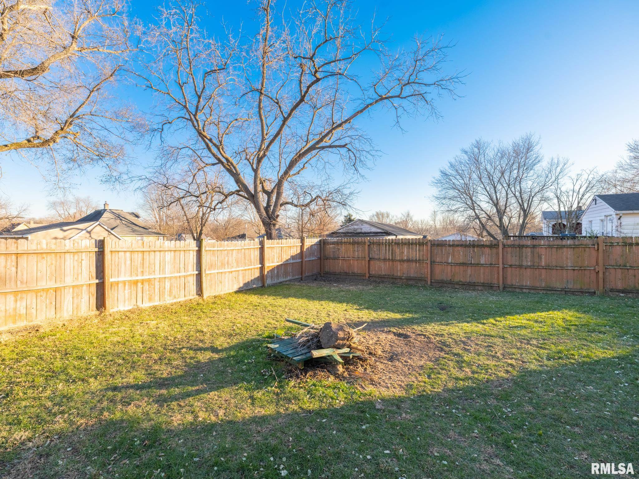 202 N WASHINGTON Street