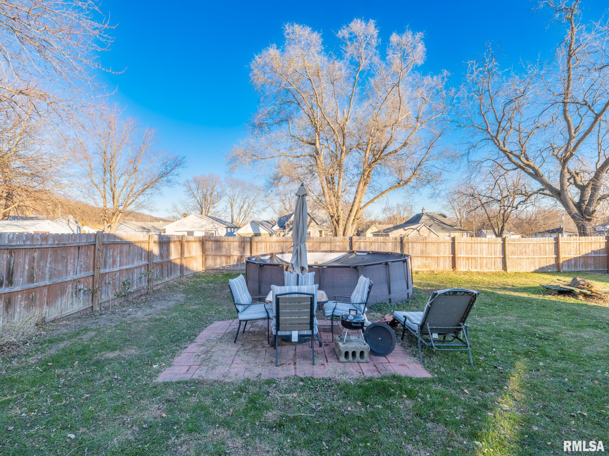 202 N WASHINGTON Street