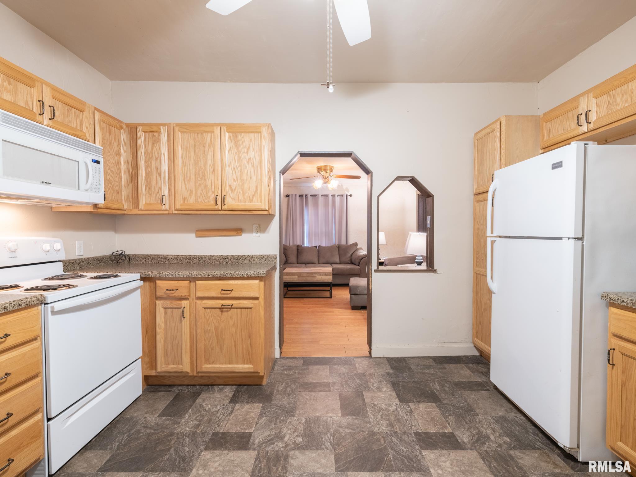 202 N WASHINGTON Street