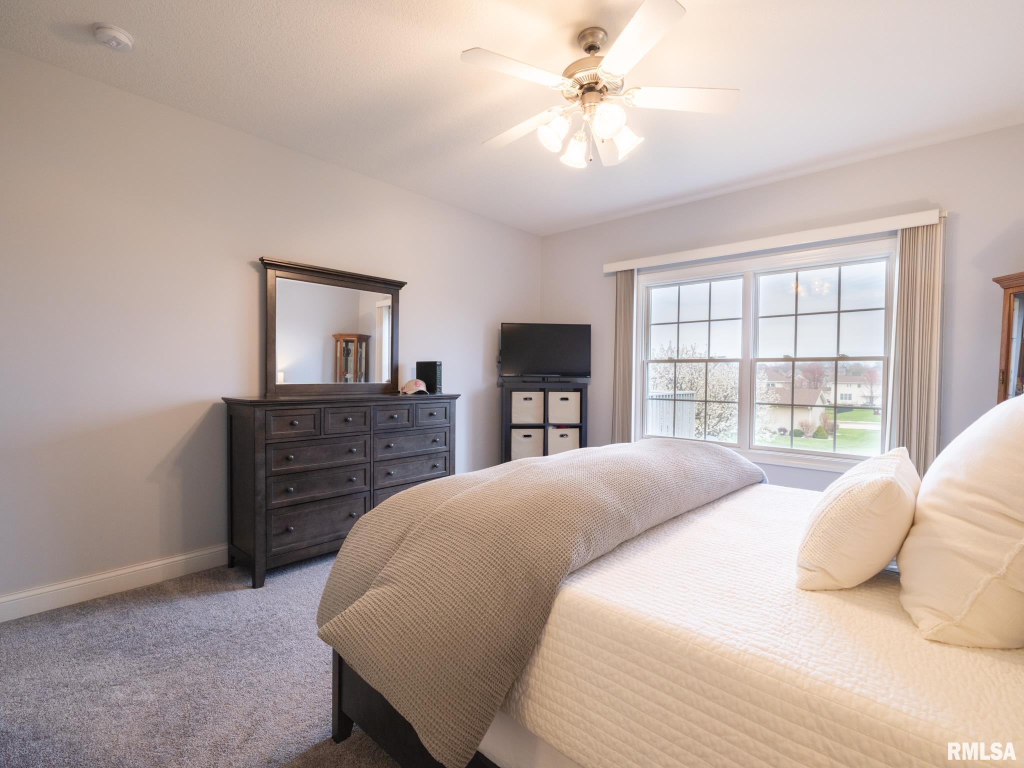 11518 N BROOKLYN Place