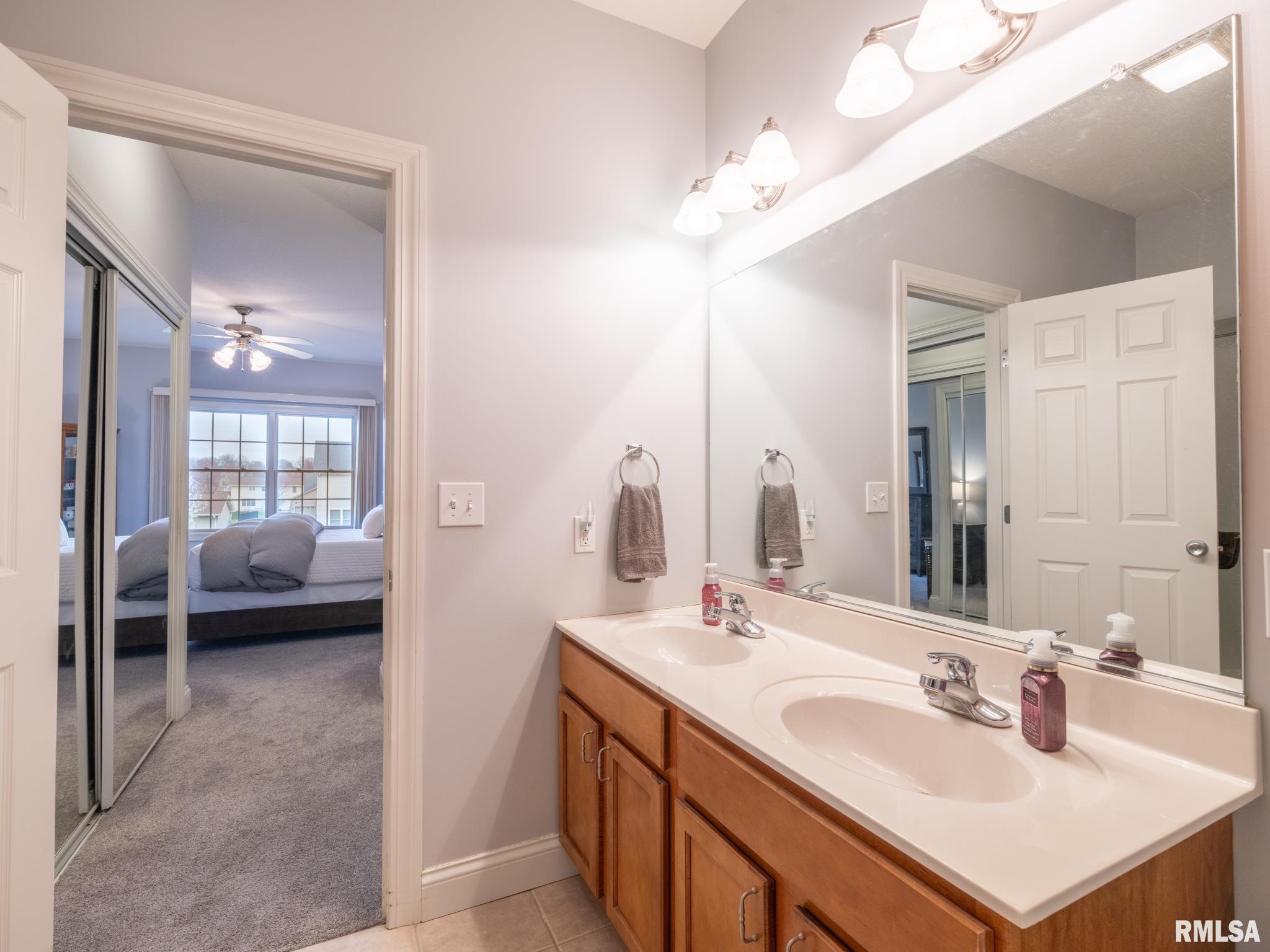 11518 N BROOKLYN Place