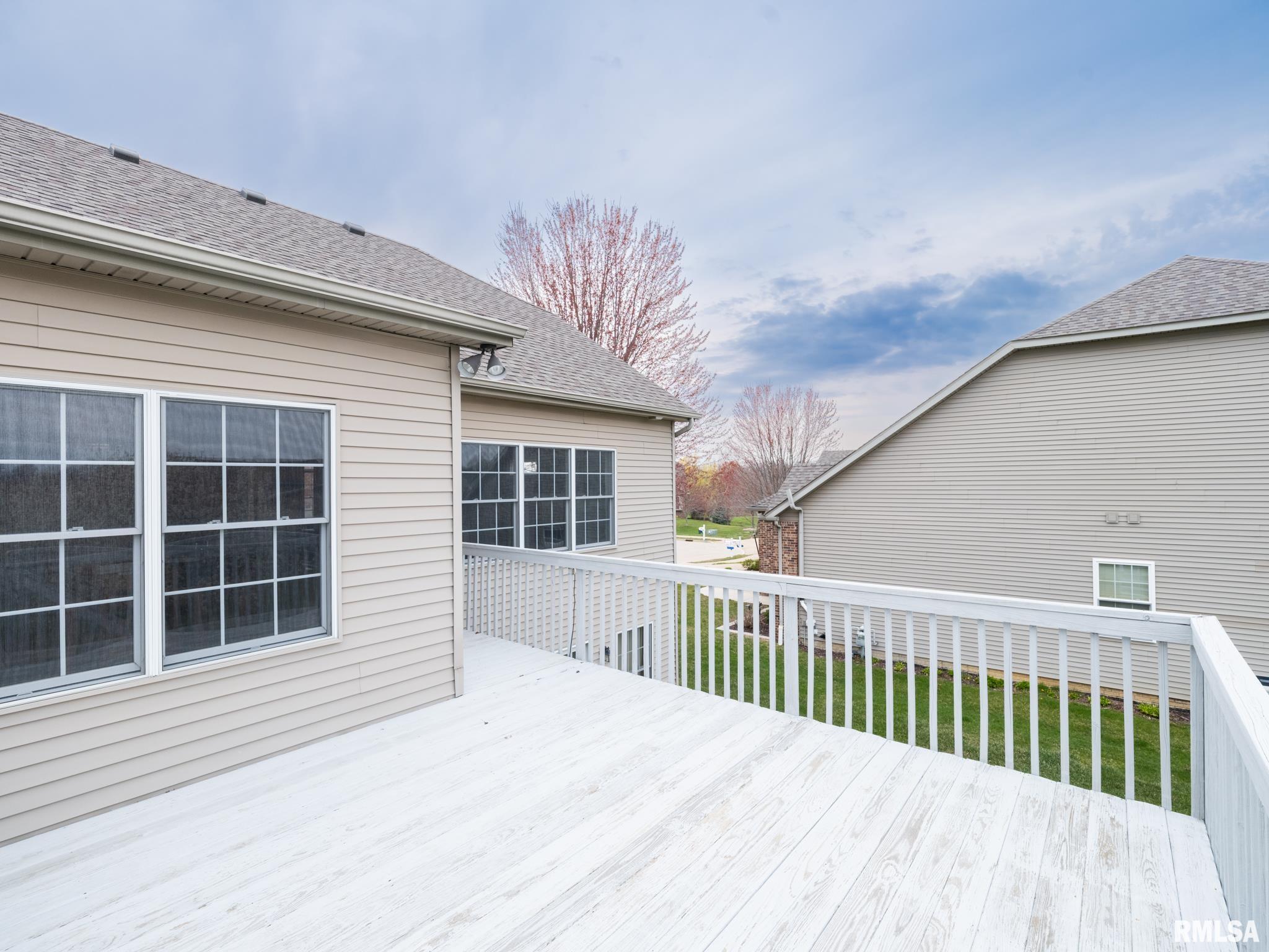 11518 N BROOKLYN Place