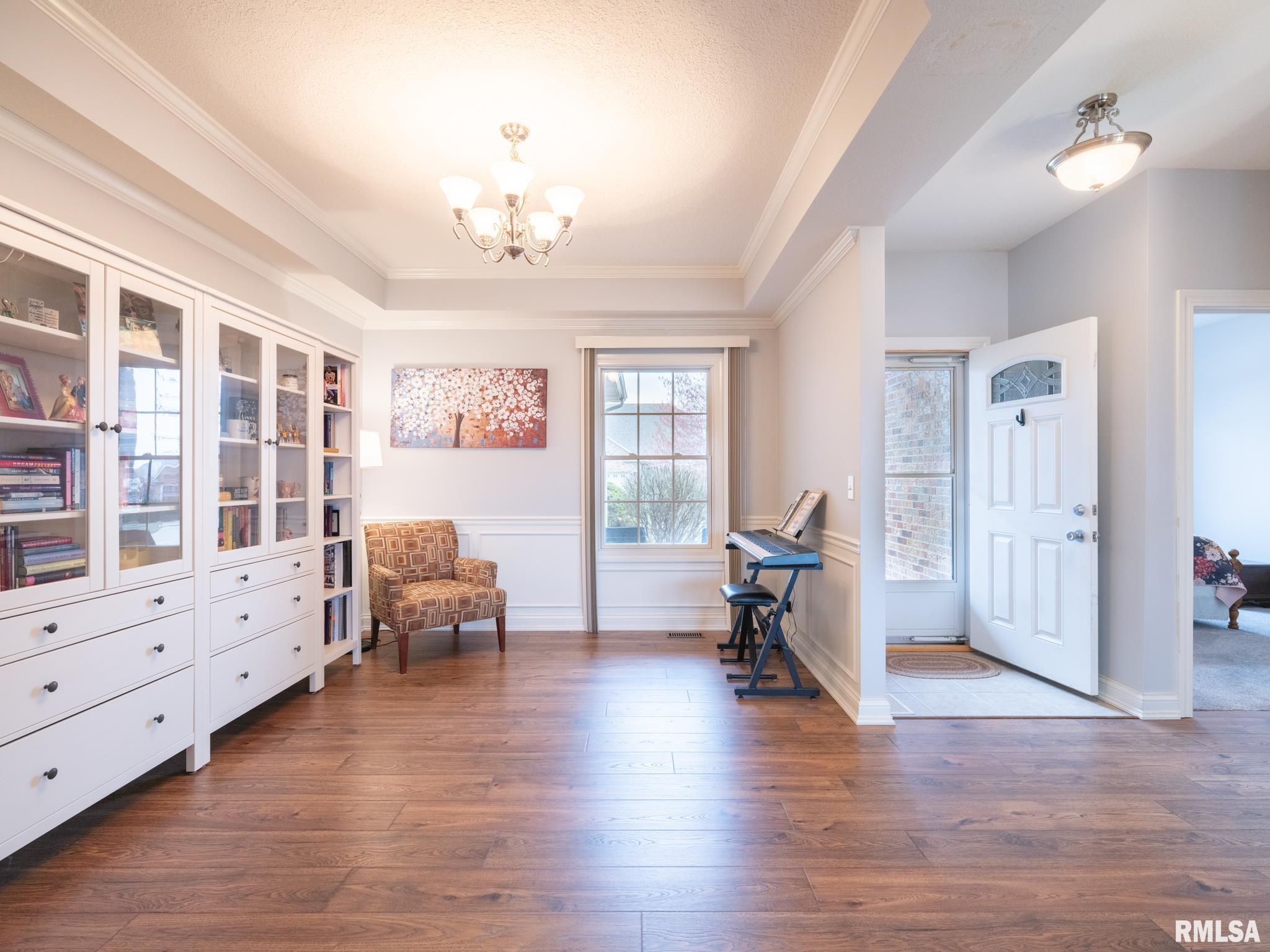 11518 N BROOKLYN Place