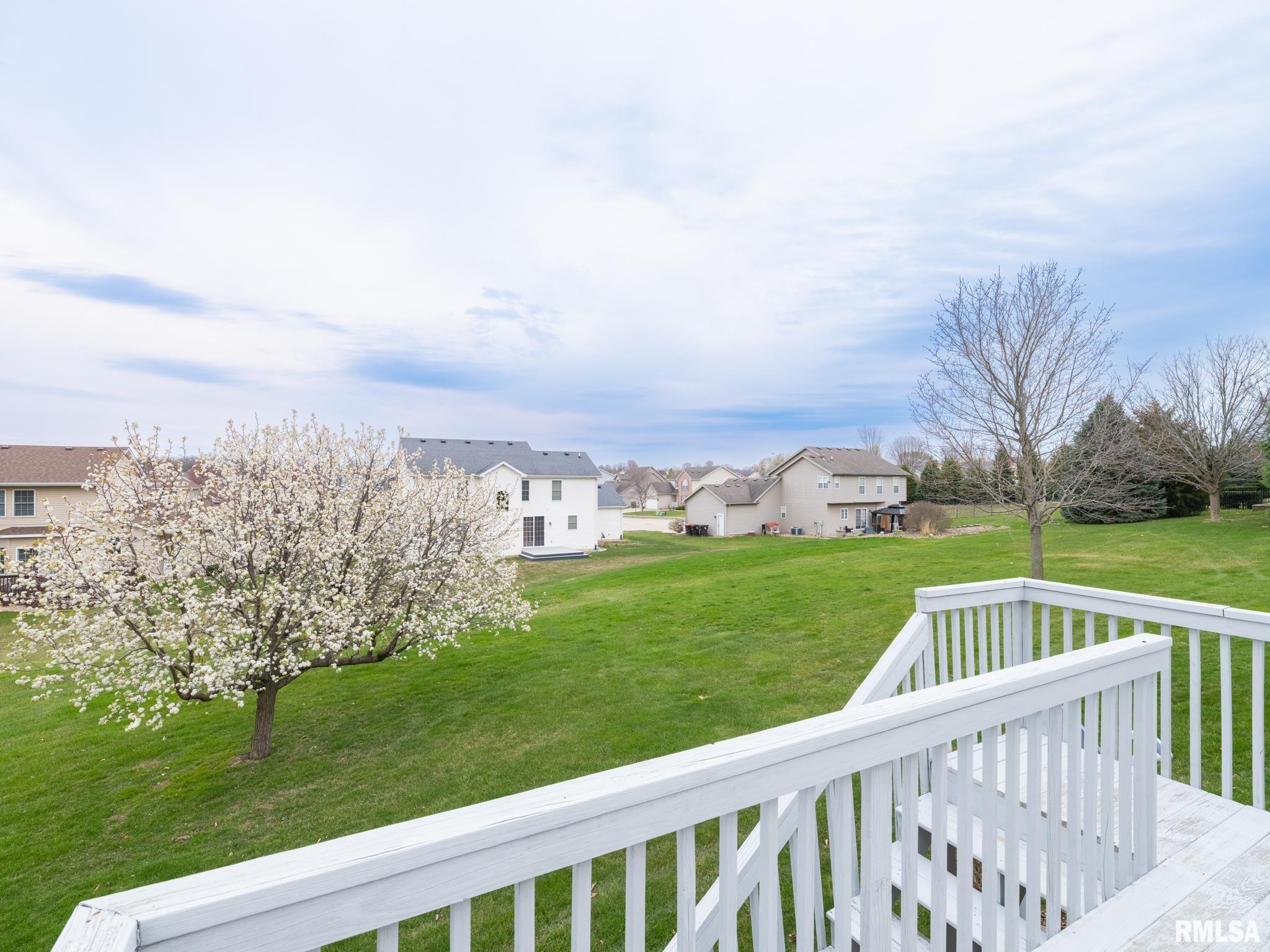 11518 N BROOKLYN Place