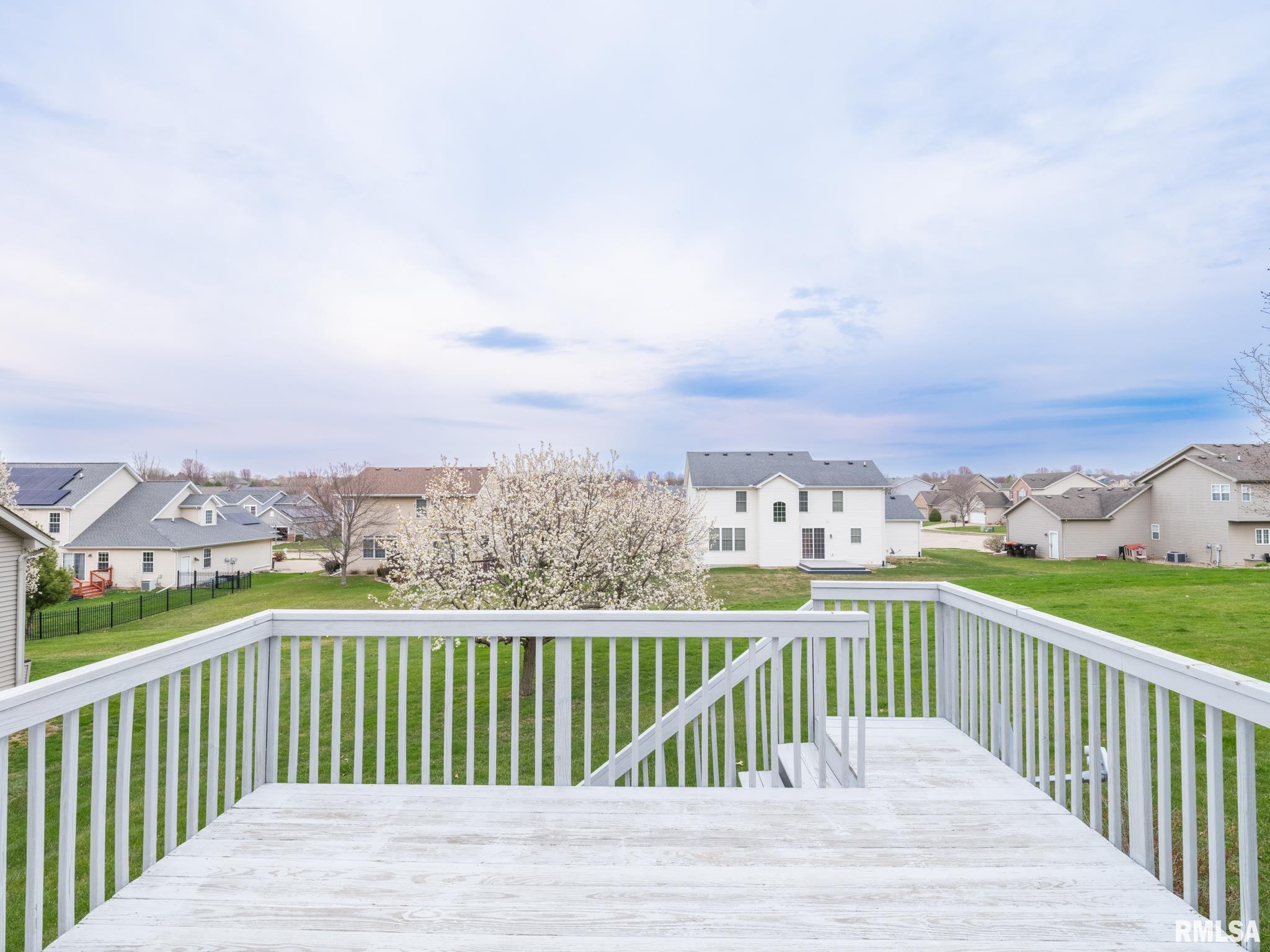 11518 N BROOKLYN Place