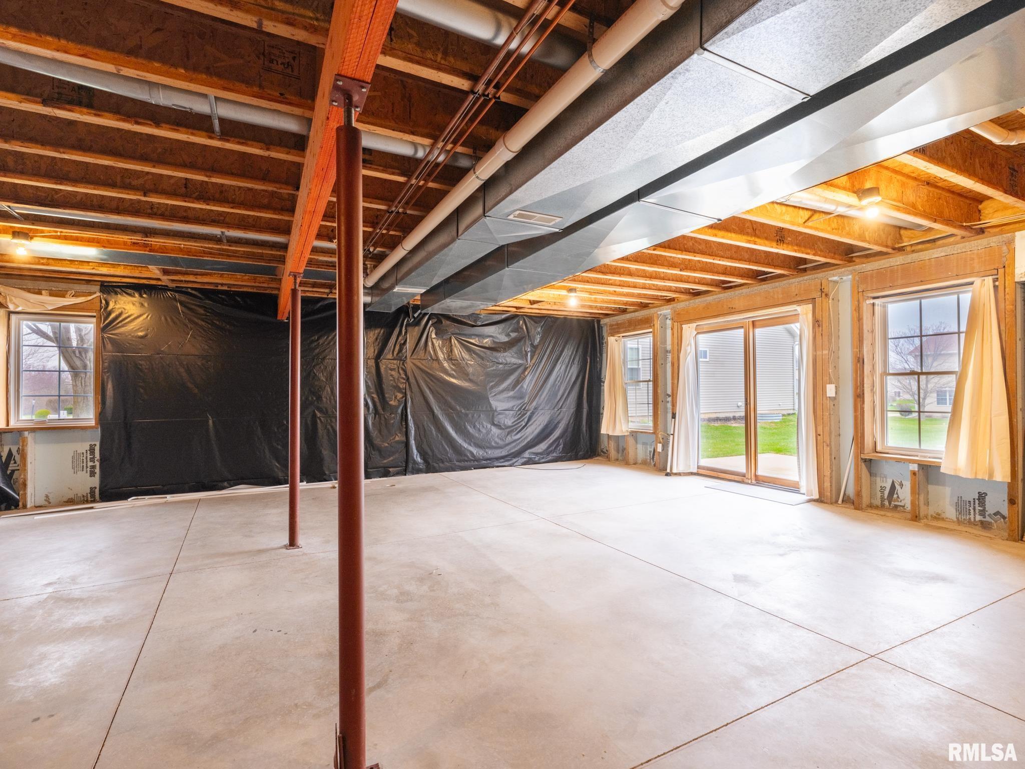 11518 N BROOKLYN Place