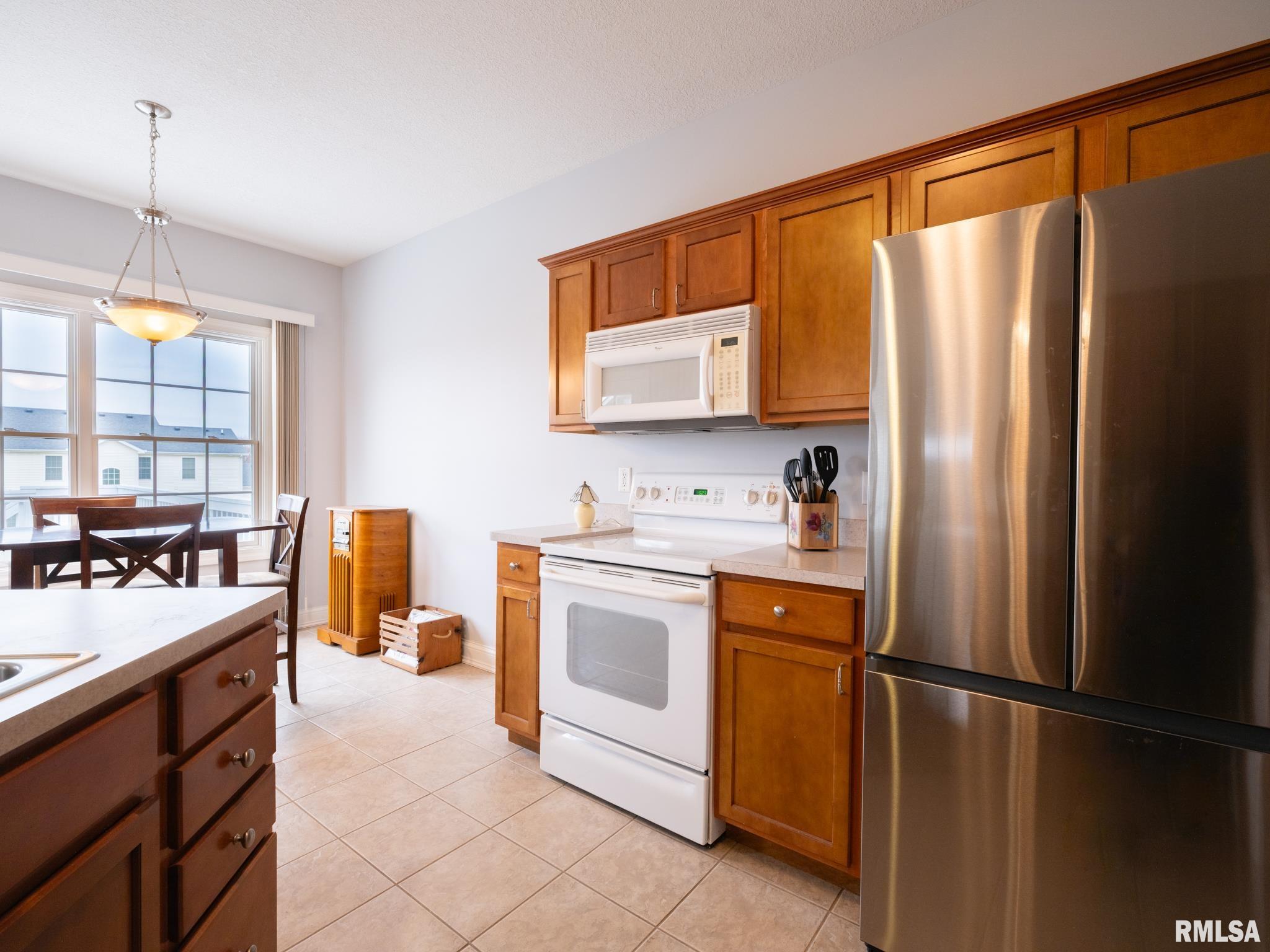 11518 N BROOKLYN Place