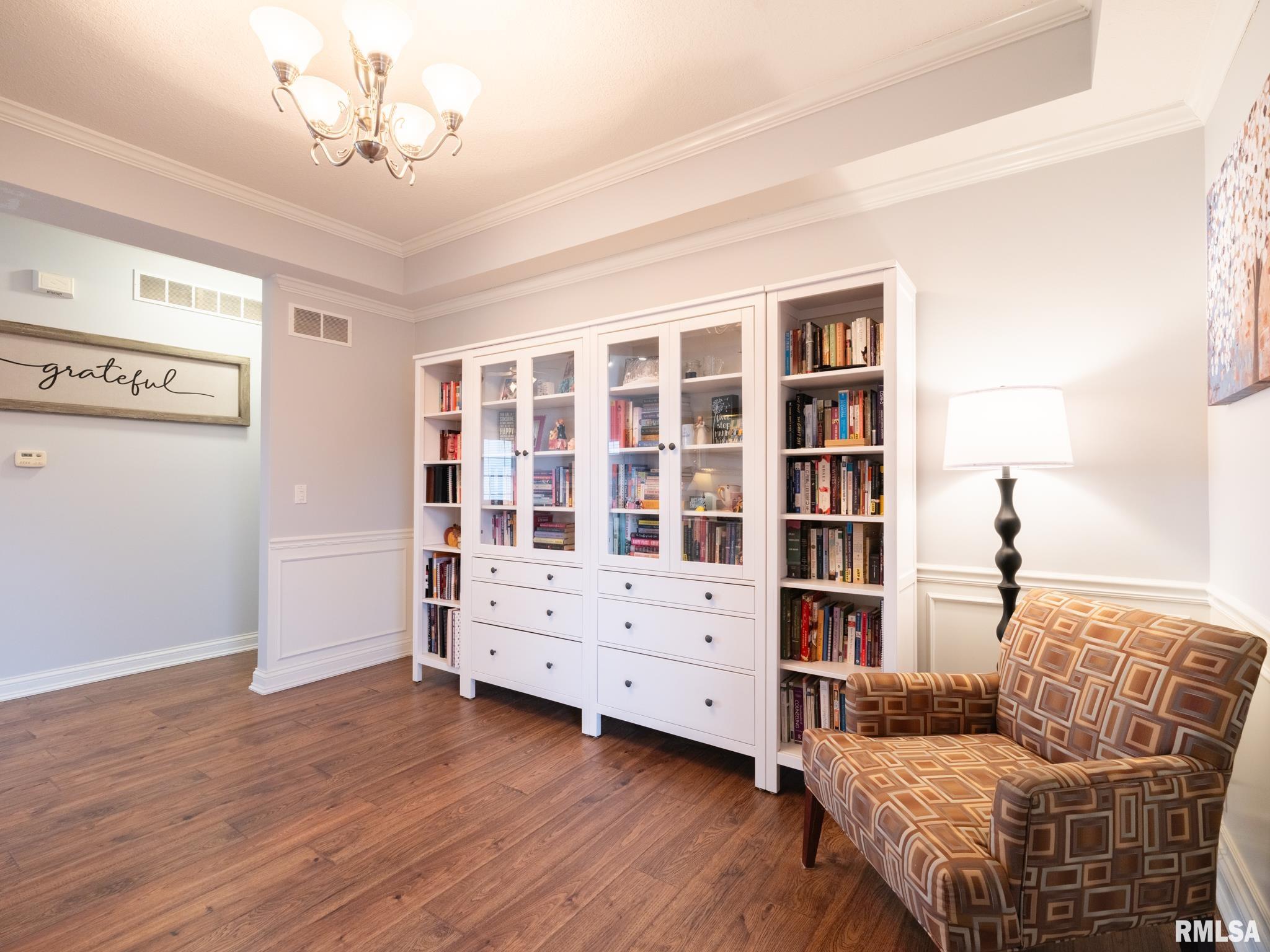 11518 N BROOKLYN Place