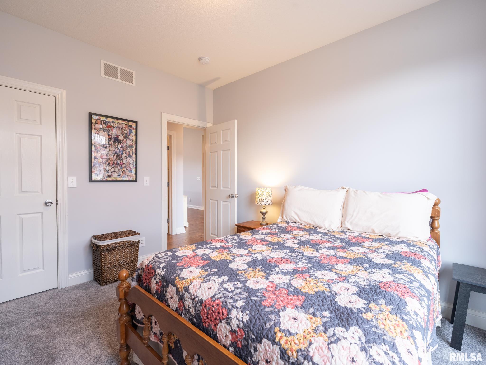 11518 N BROOKLYN Place