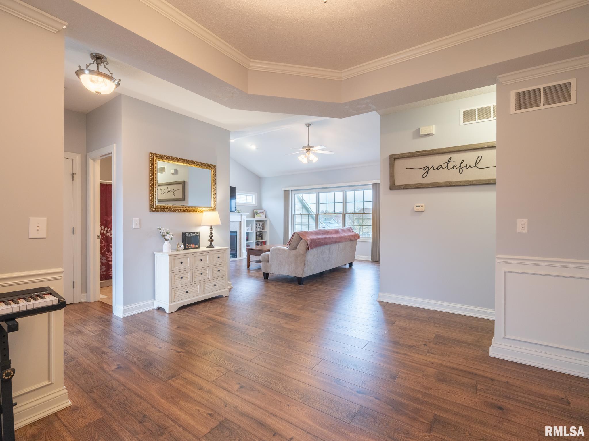 11518 N BROOKLYN Place