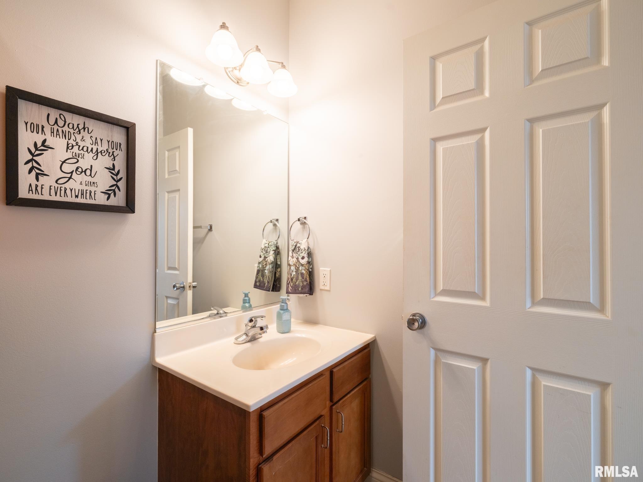 11518 N BROOKLYN Place