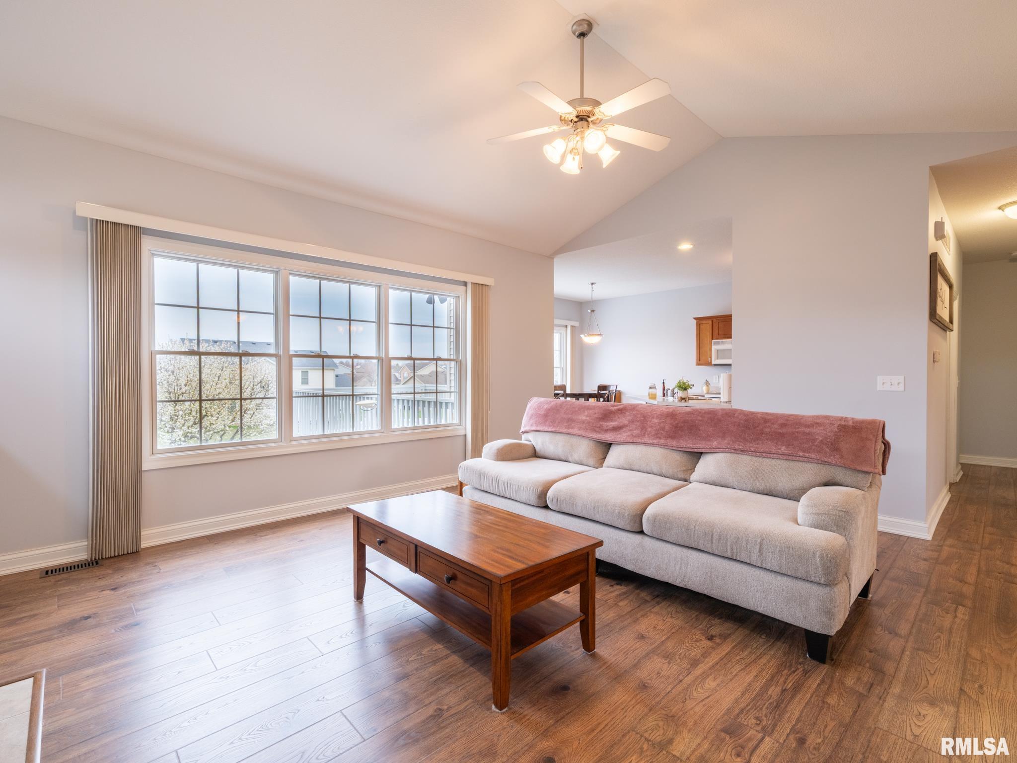 11518 N BROOKLYN Place