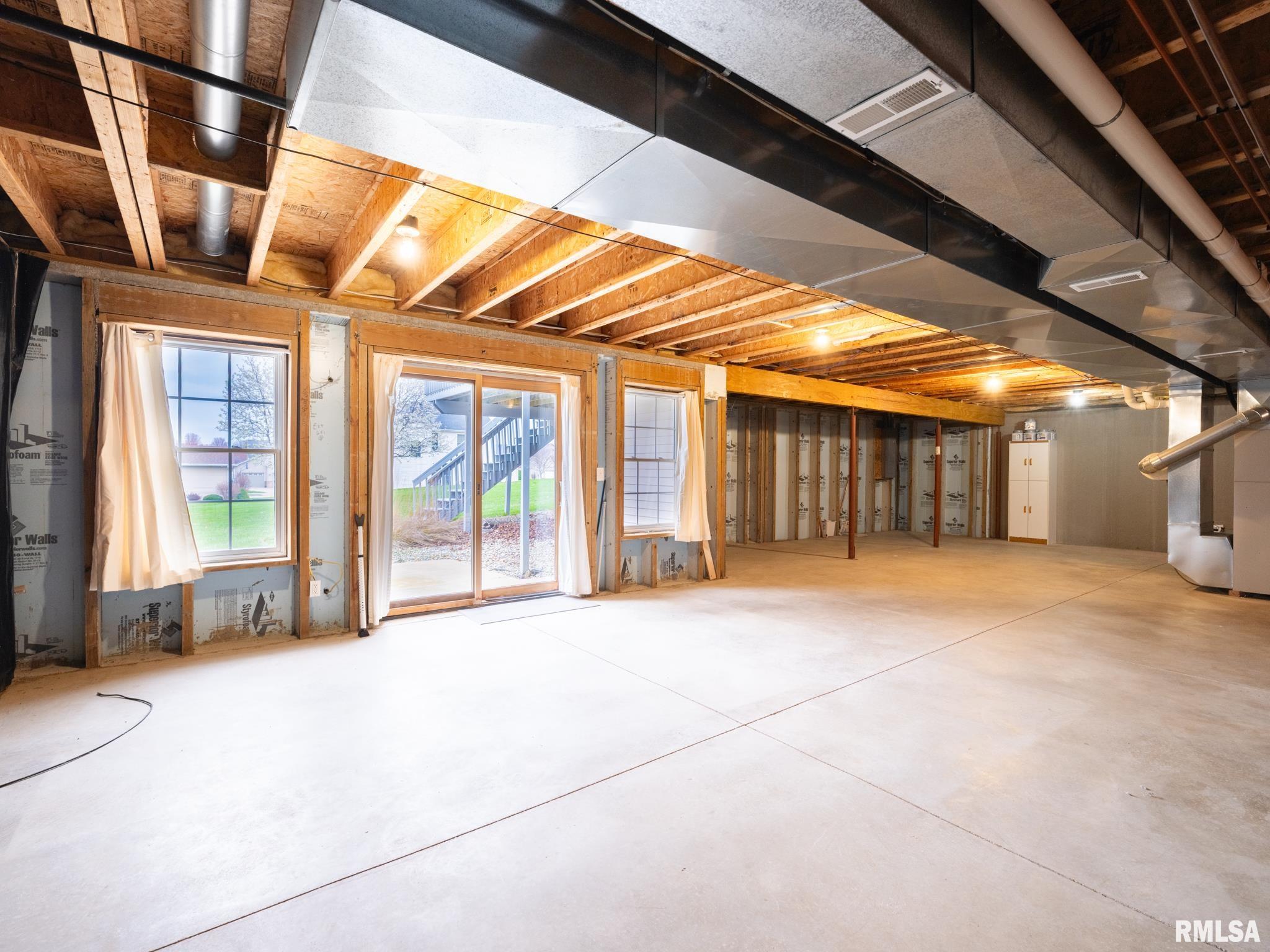 11518 N BROOKLYN Place