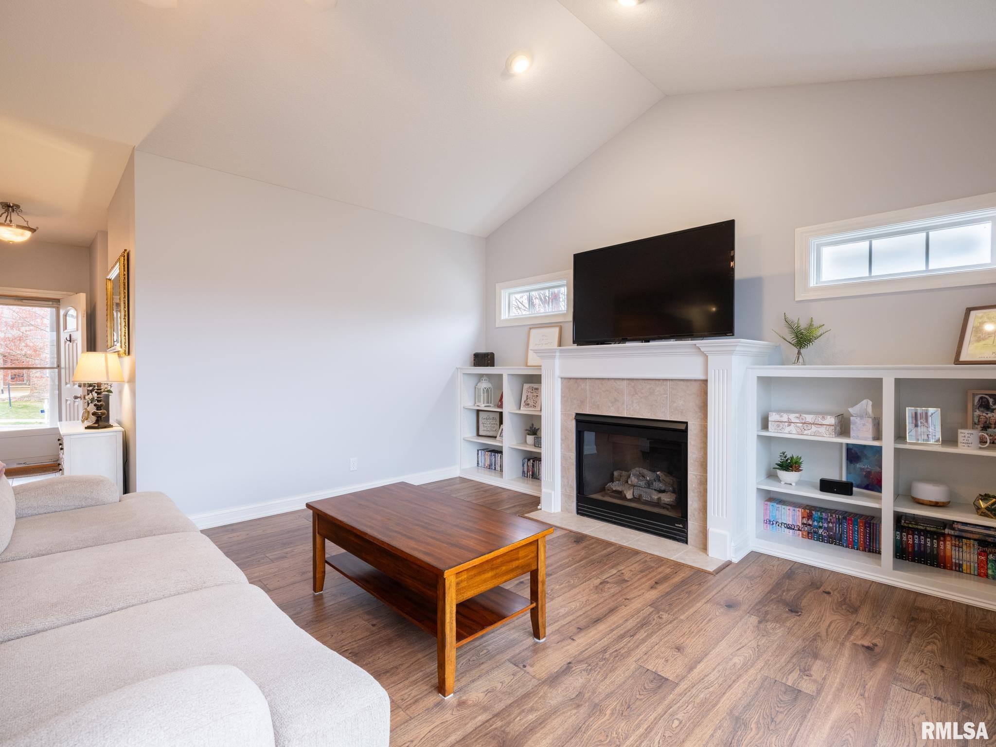 11518 N BROOKLYN Place