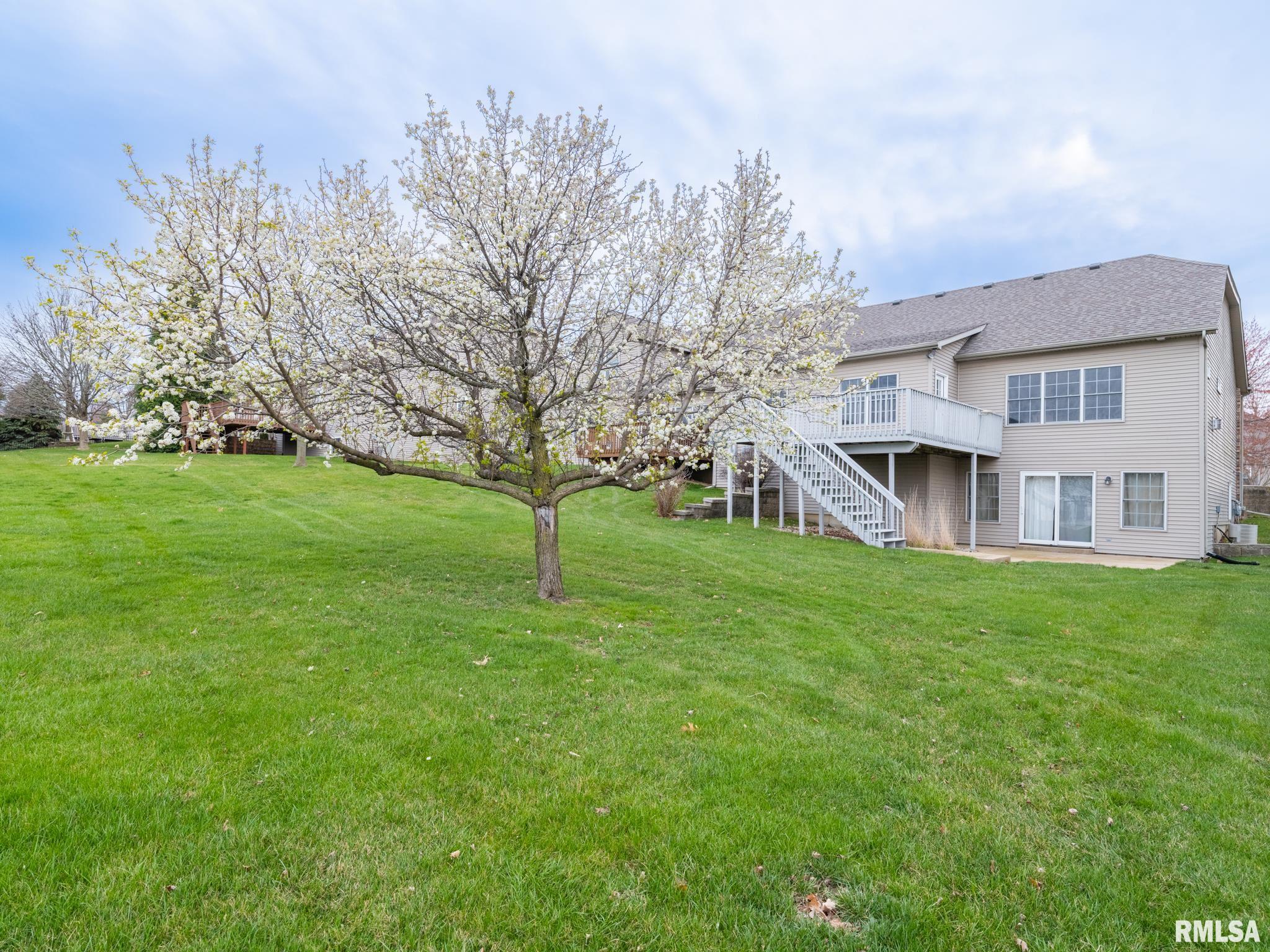 11518 N BROOKLYN Place