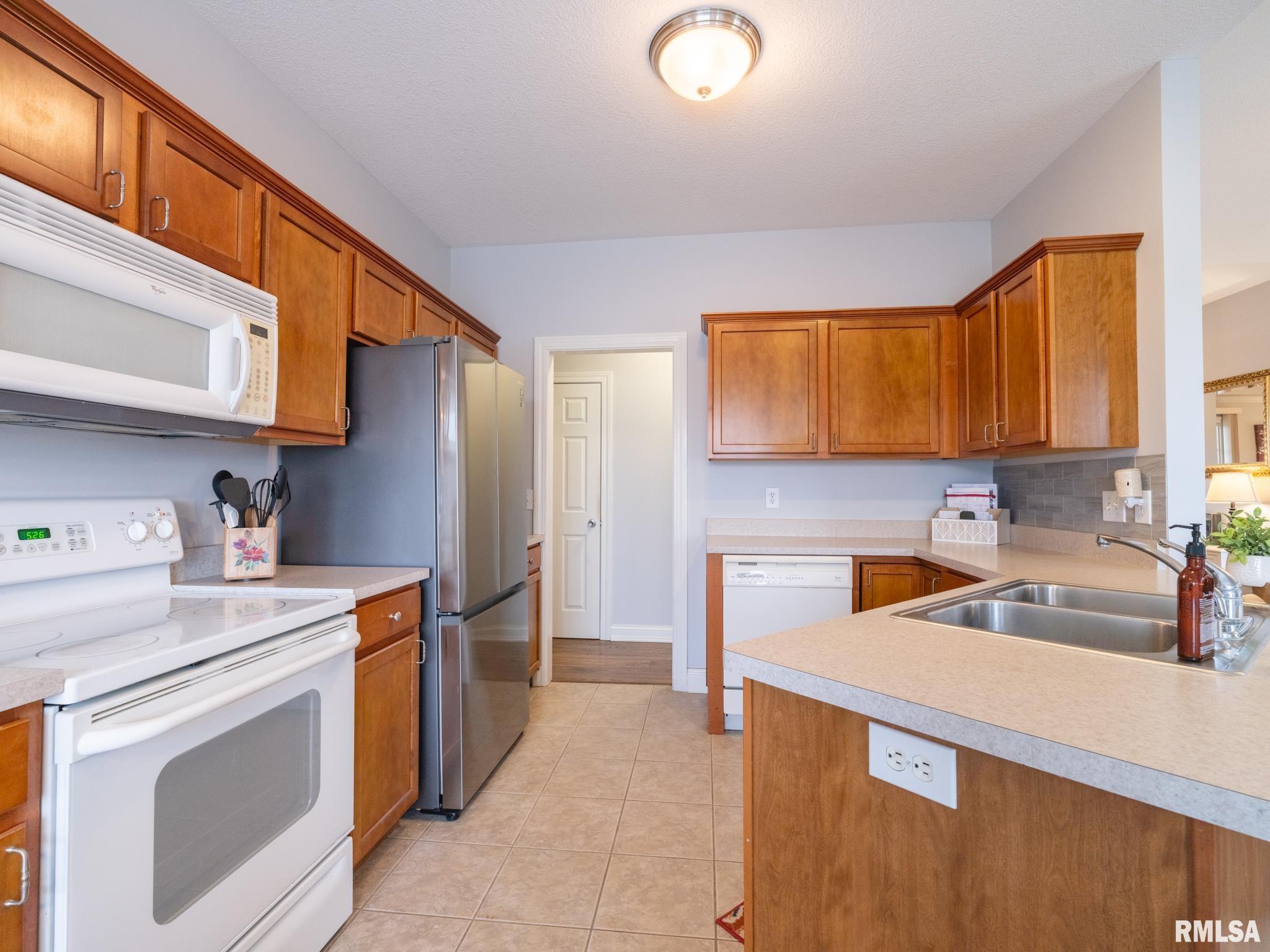 11518 N BROOKLYN Place