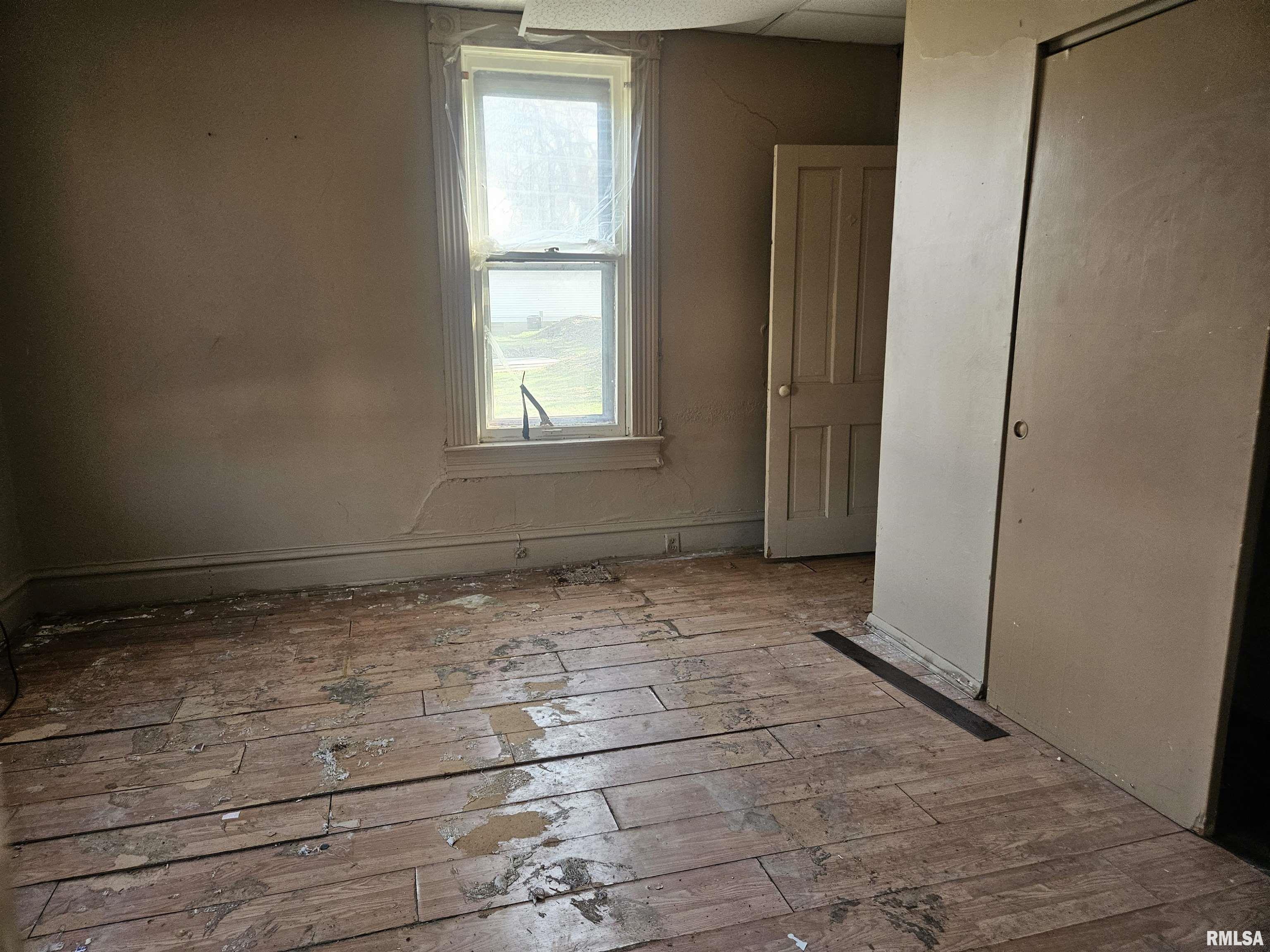 123 S SARATOGA Street