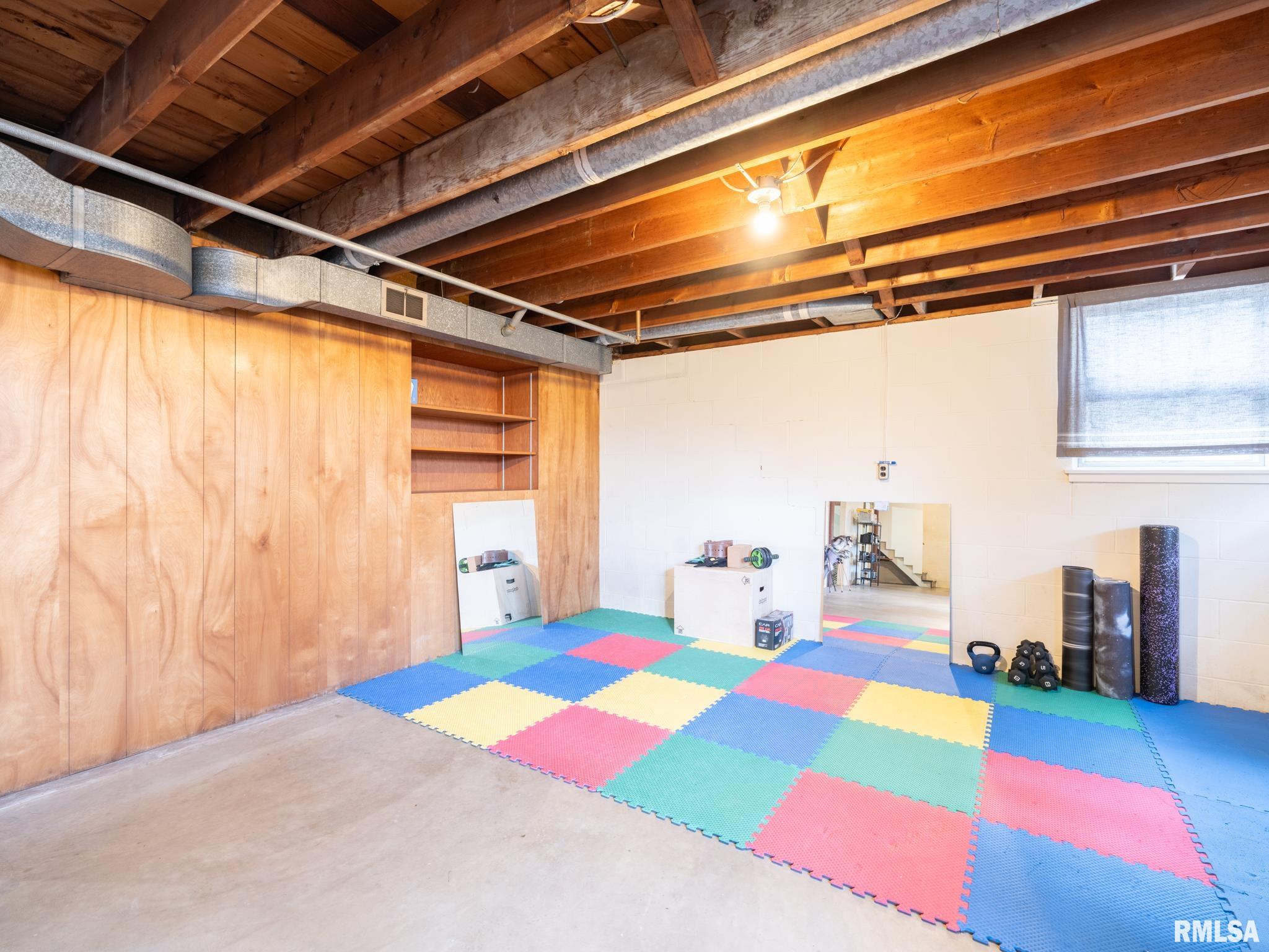 406 S BARNEWOLT Drive