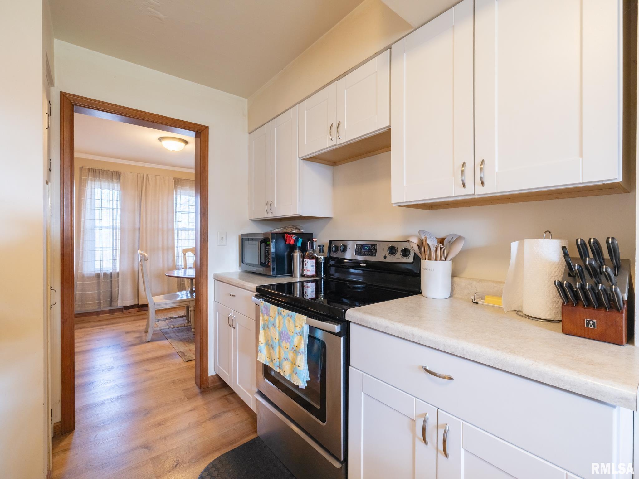 406 S BARNEWOLT Drive