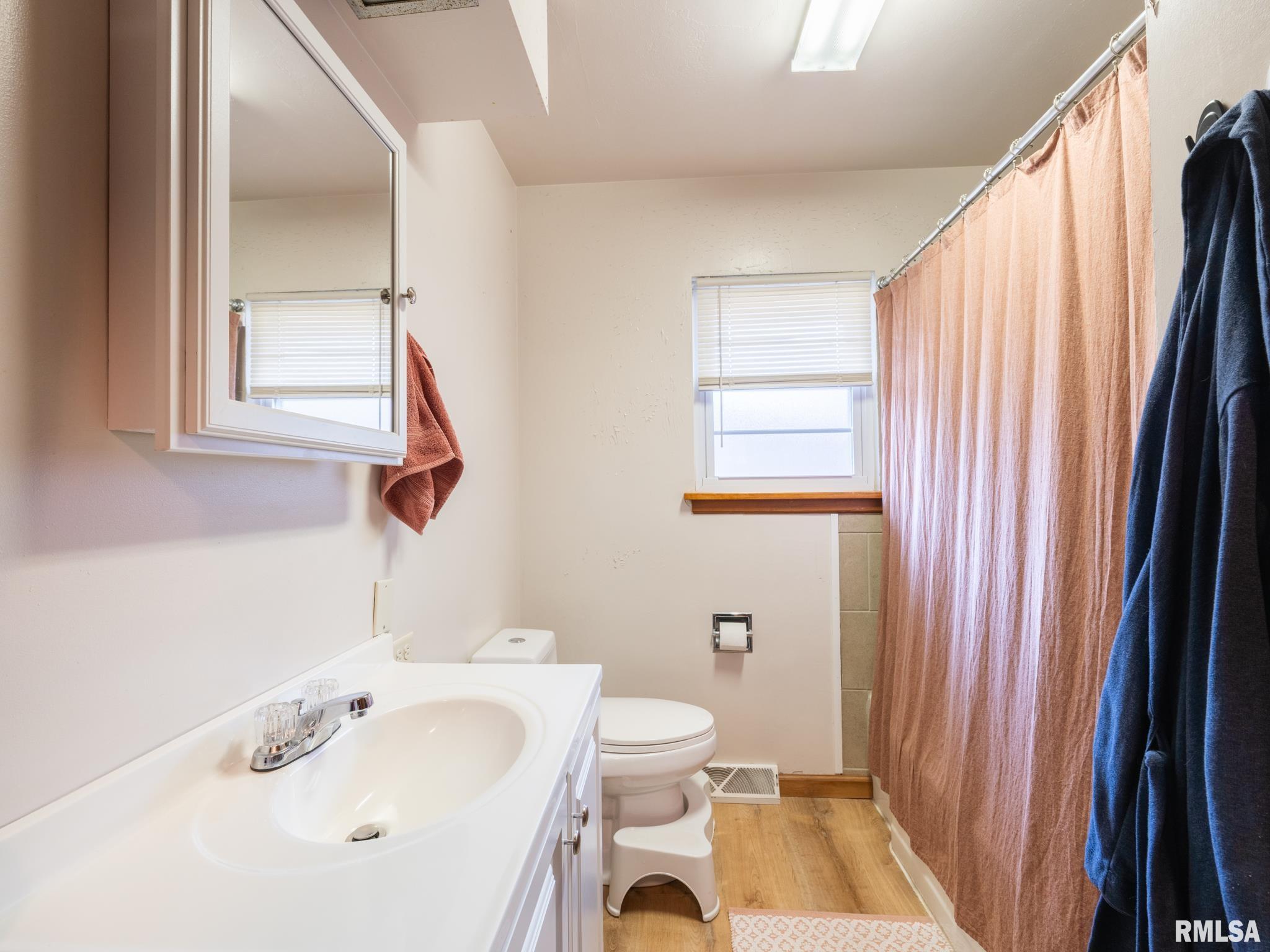 406 S BARNEWOLT Drive