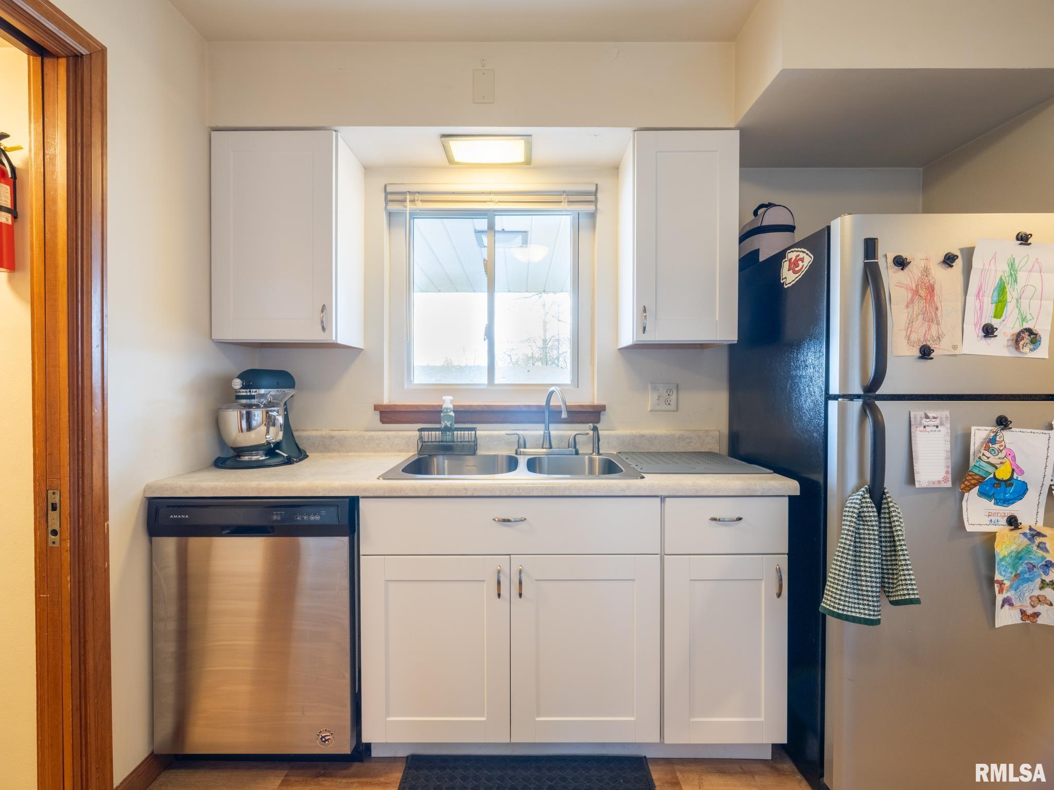 406 S BARNEWOLT Drive