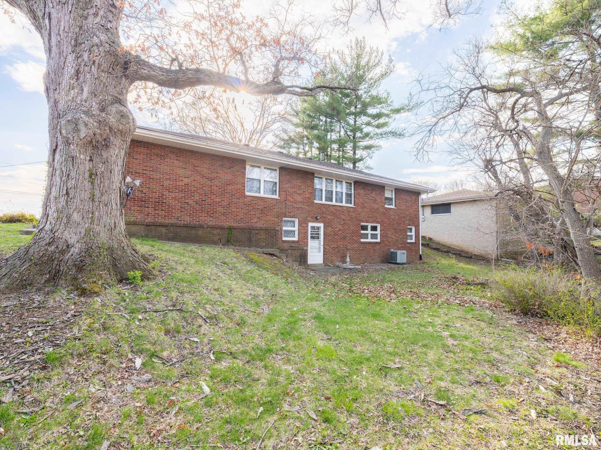 406 S BARNEWOLT Drive