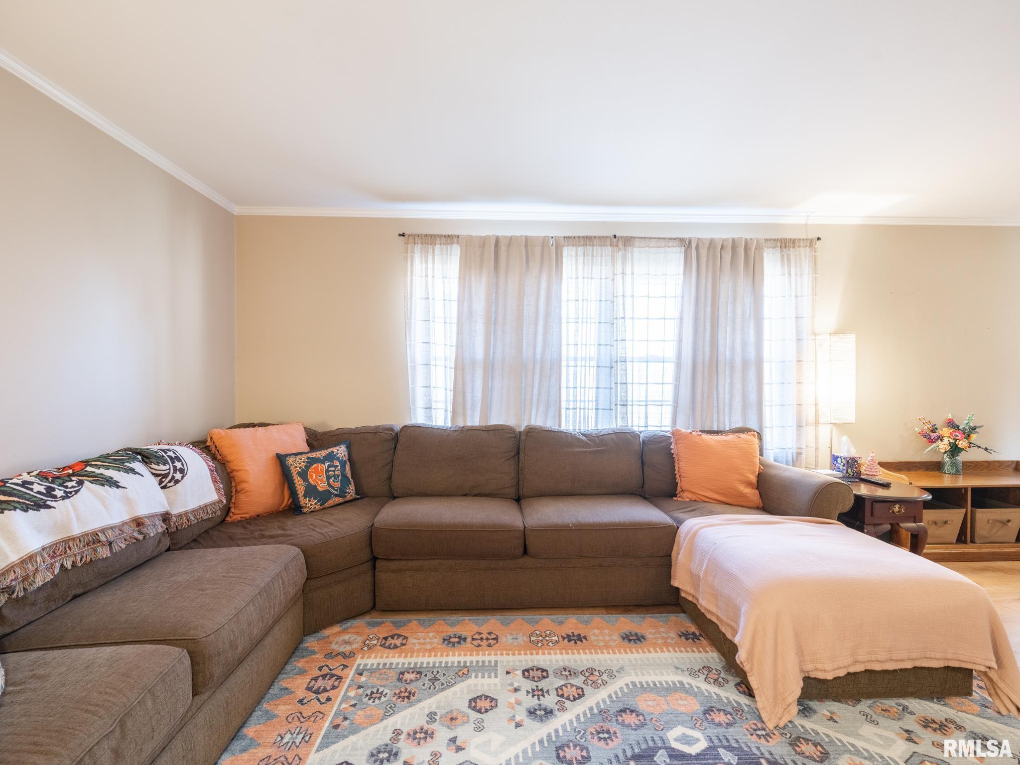 406 S BARNEWOLT Drive