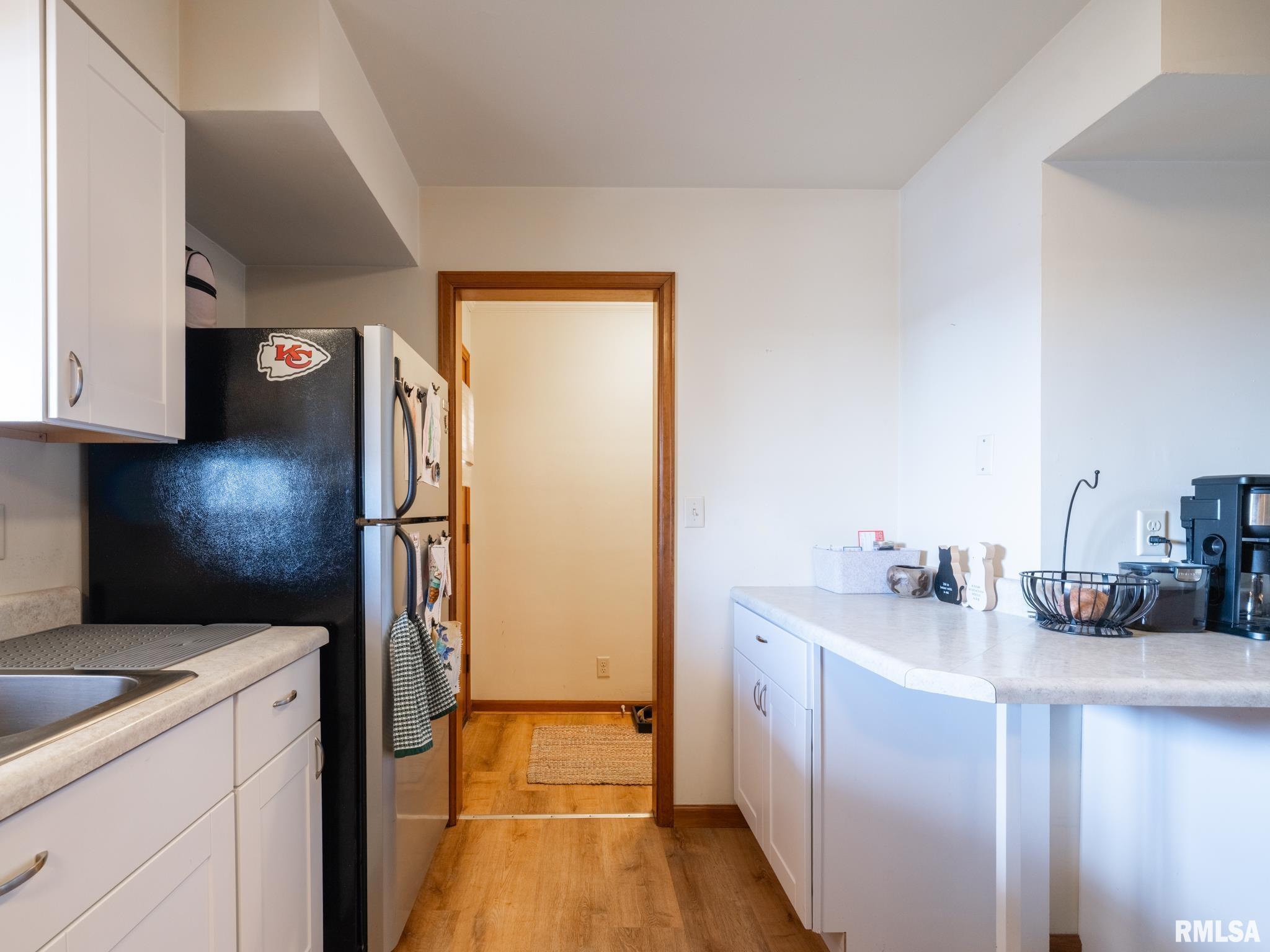 406 S BARNEWOLT Drive