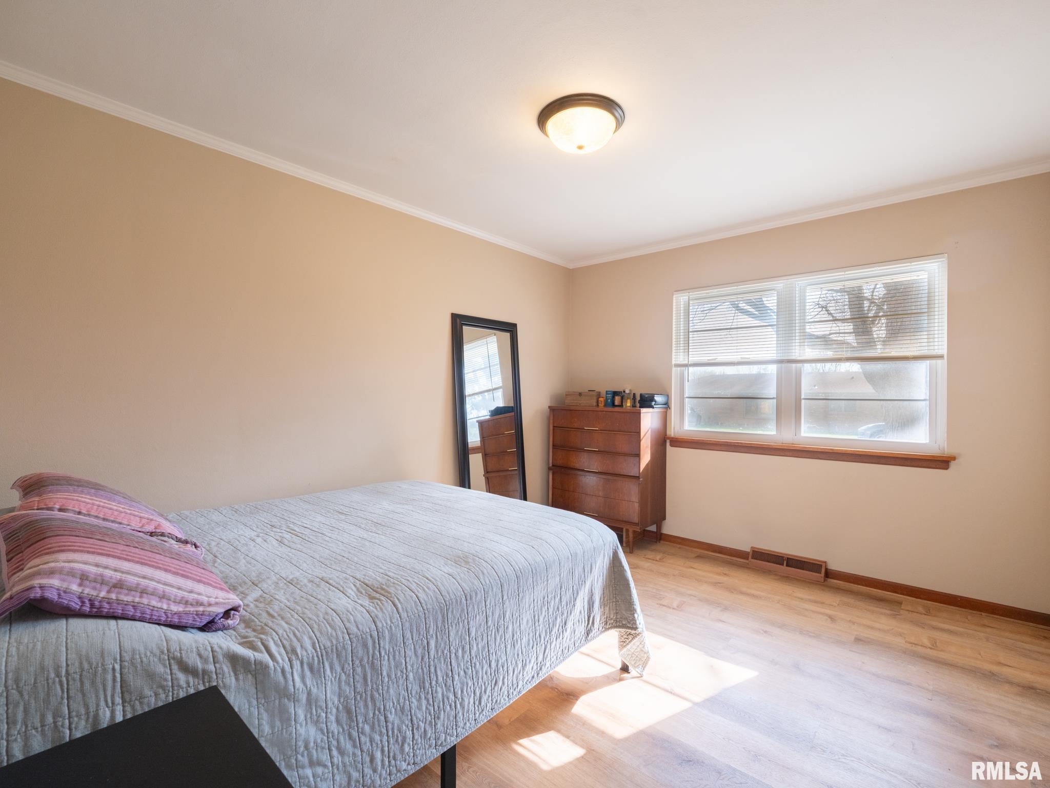 406 S BARNEWOLT Drive