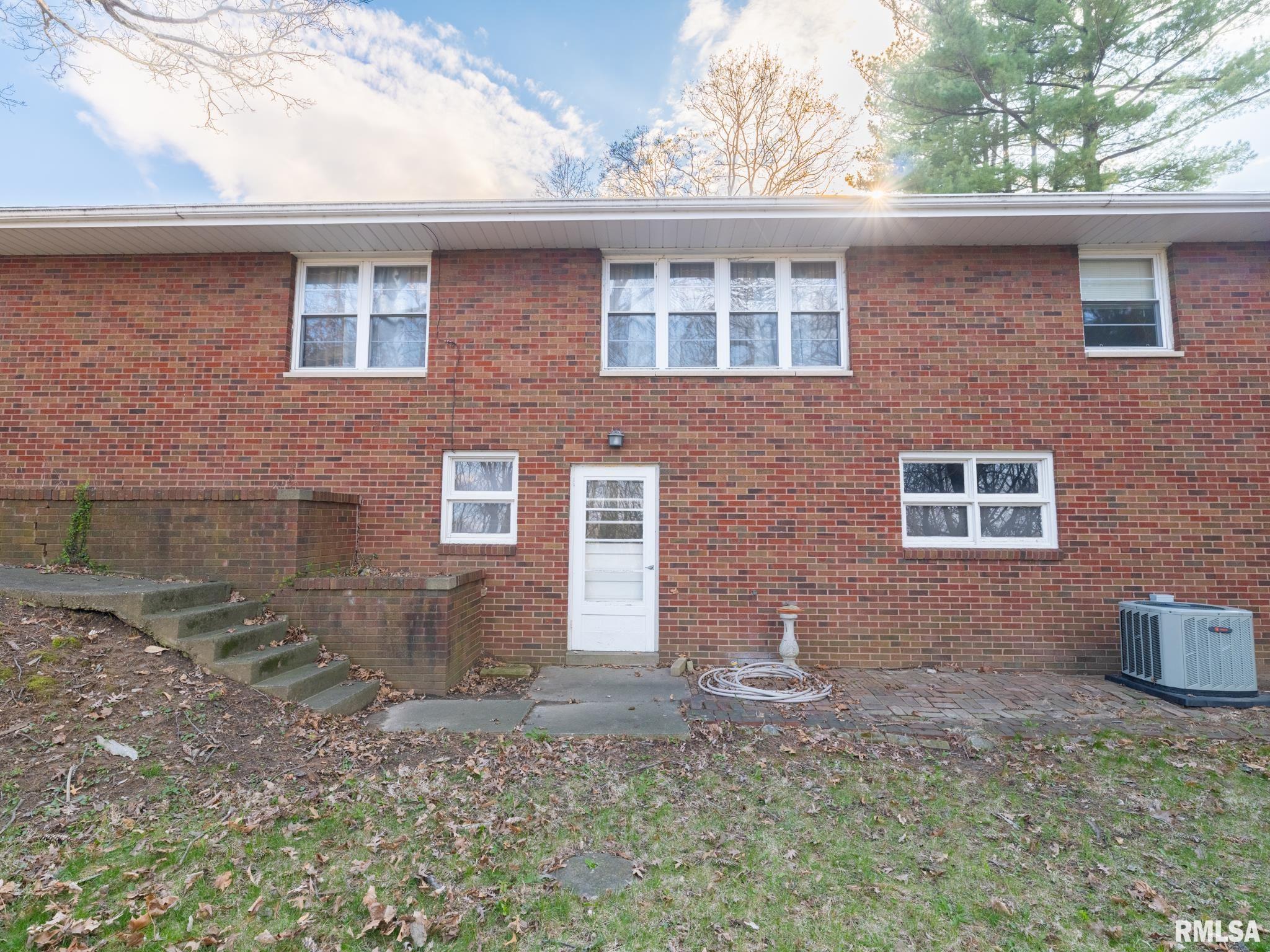 406 S BARNEWOLT Drive