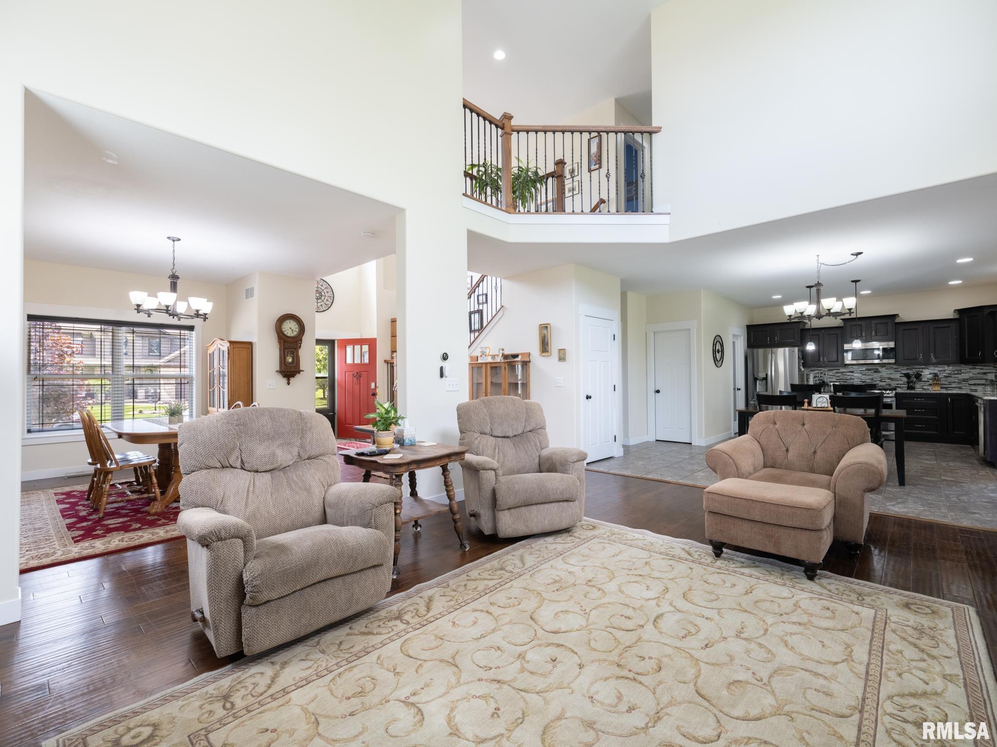 1209 DORCHESTER Court