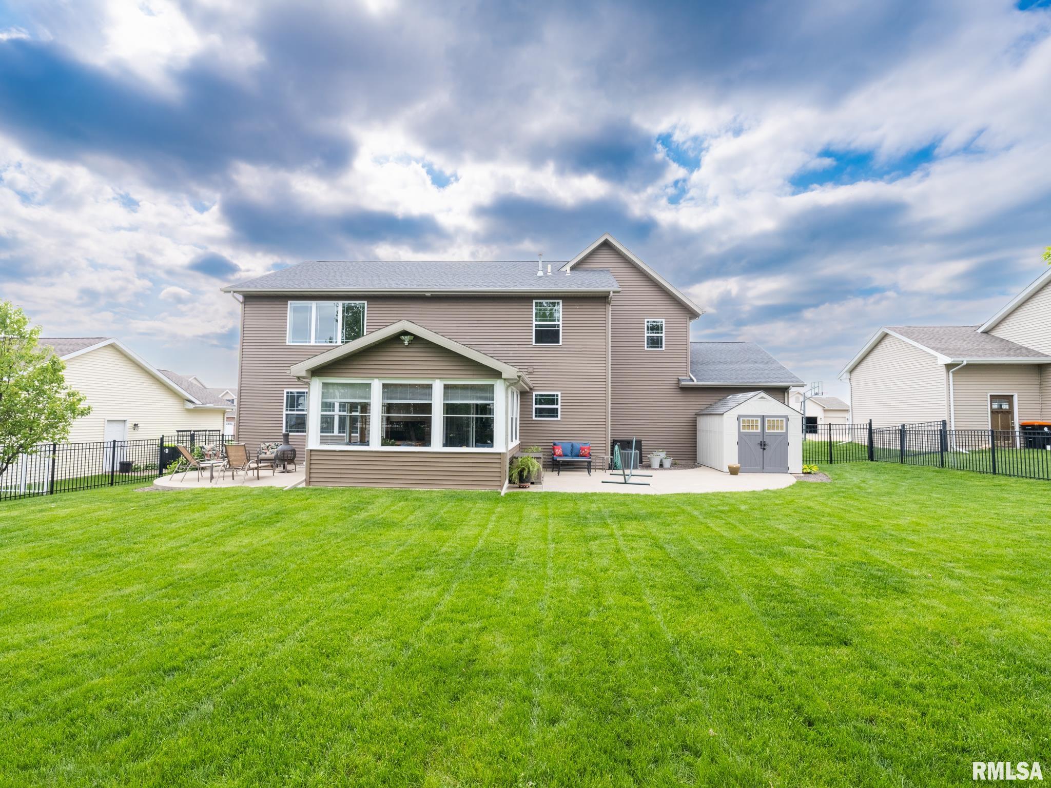 1209 DORCHESTER Court