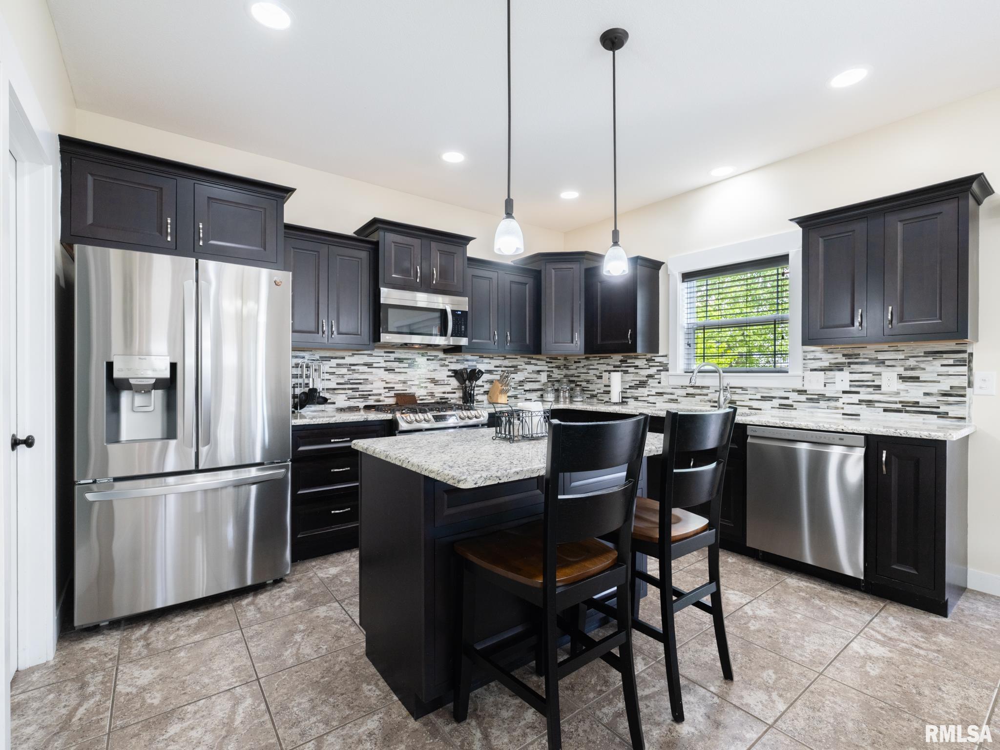 1209 DORCHESTER Court