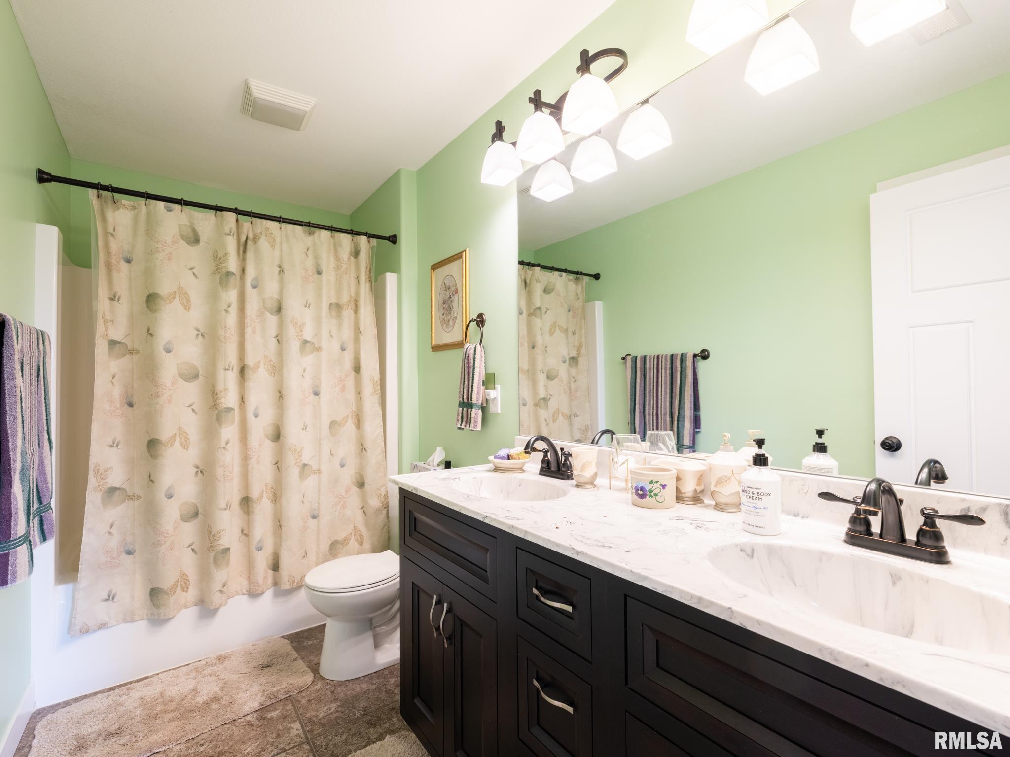 1209 DORCHESTER Court