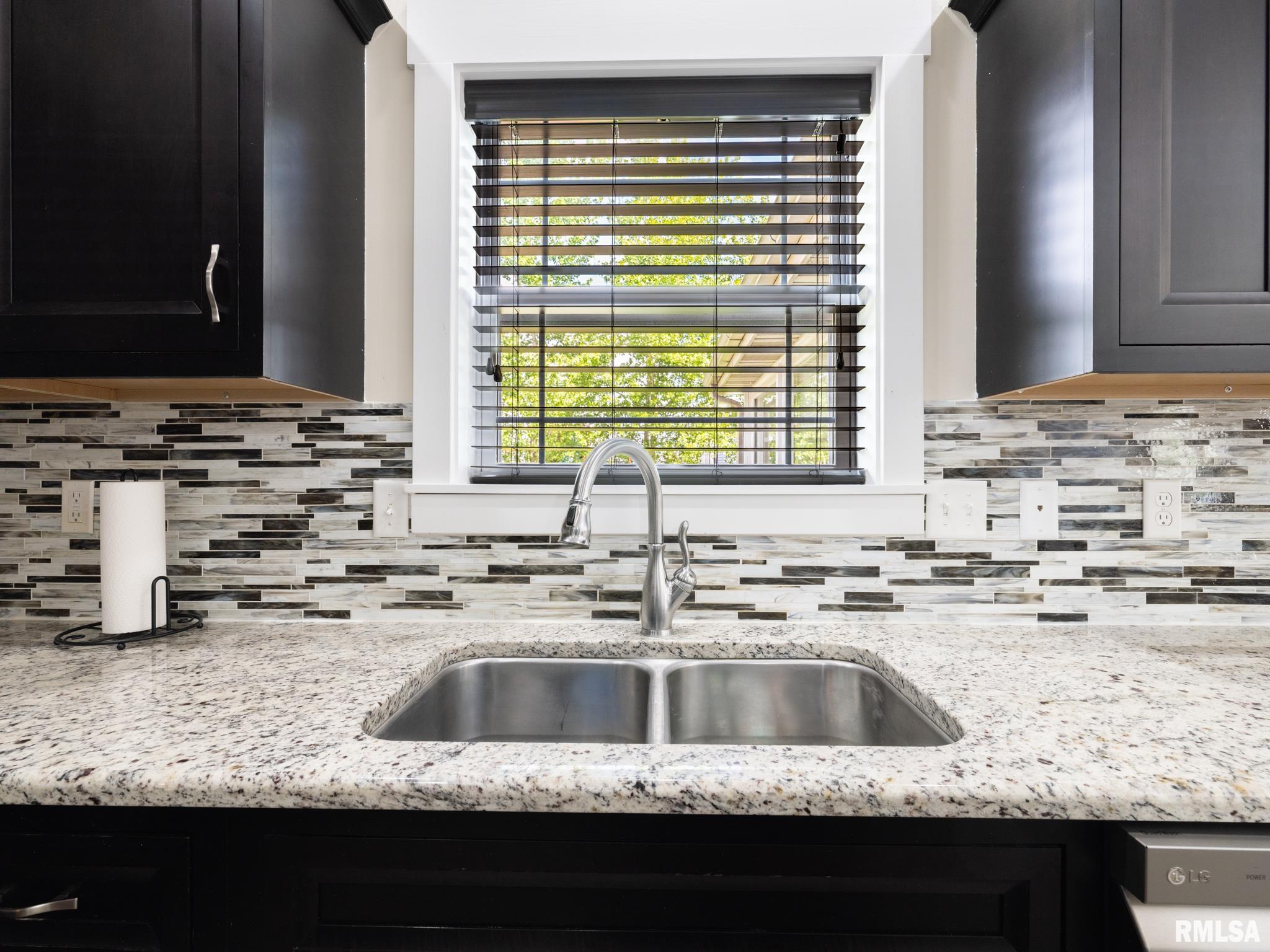 1209 DORCHESTER Court