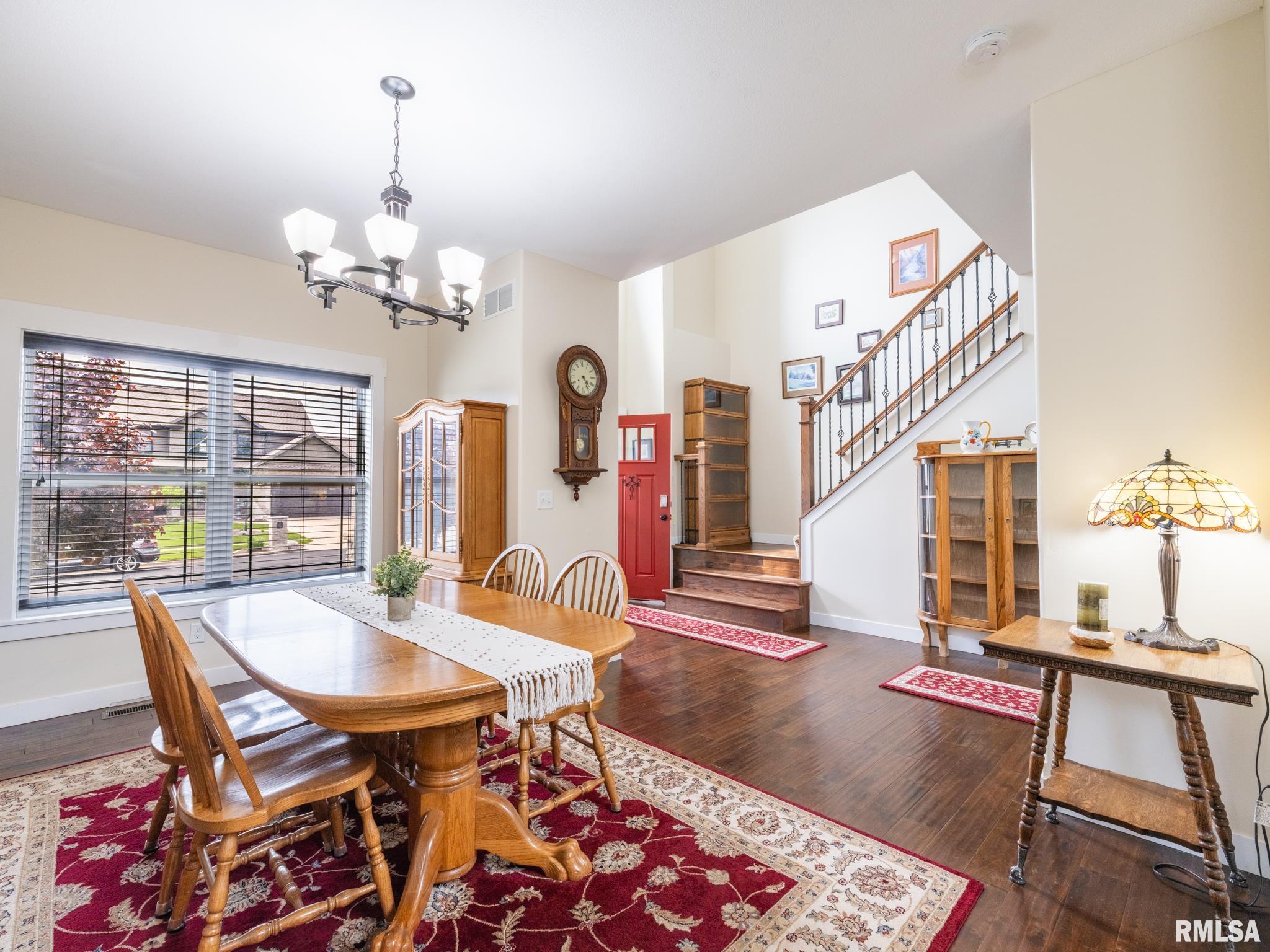 1209 DORCHESTER Court