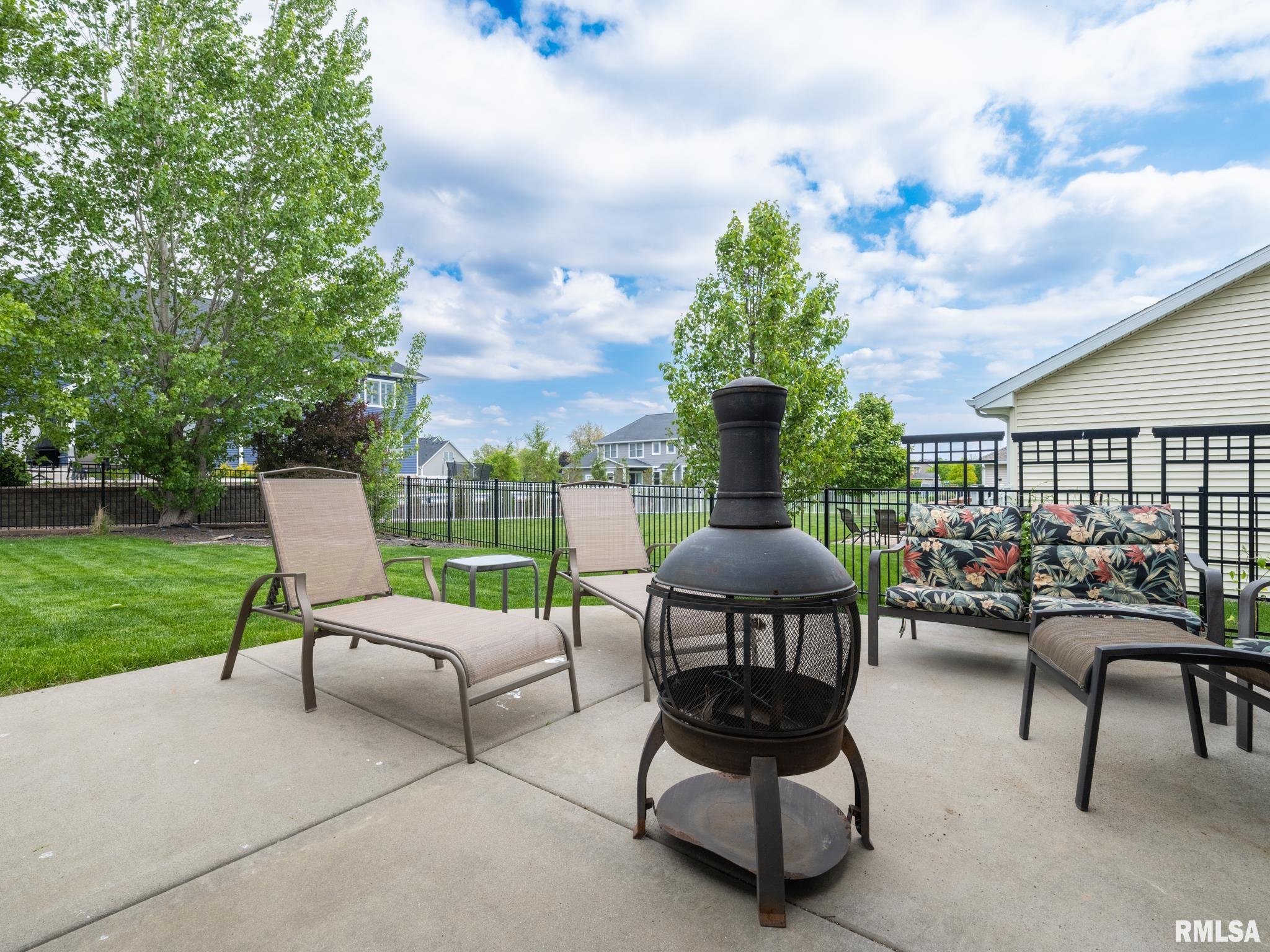 1209 DORCHESTER Court