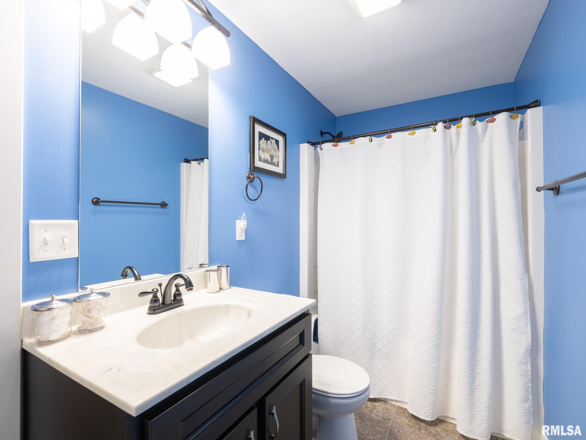 1209 DORCHESTER Court