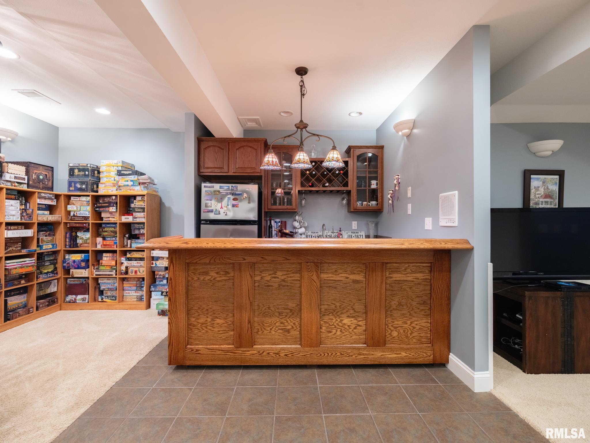 5800 W EAGLECREEK Drive