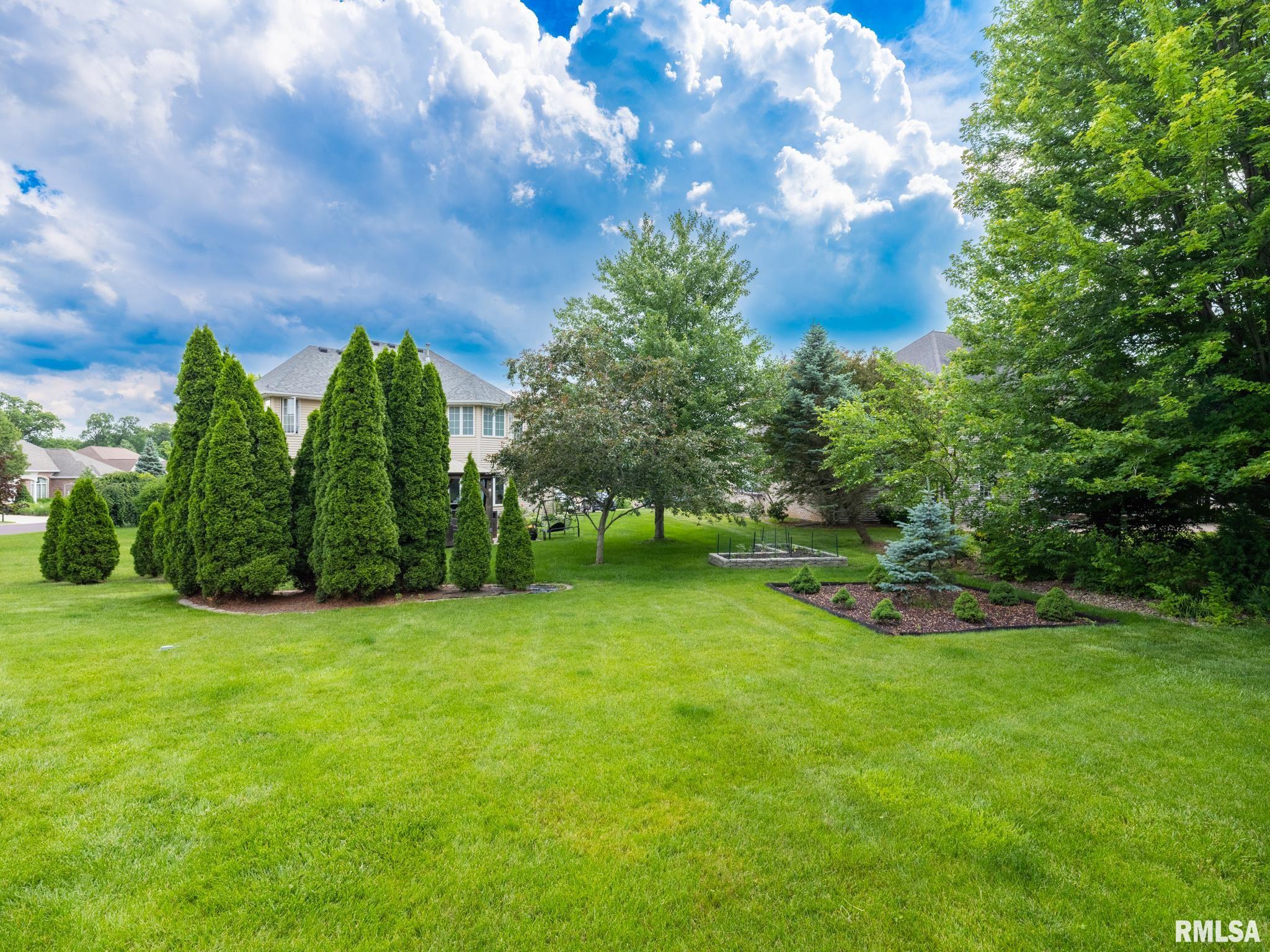 5800 W EAGLECREEK Drive