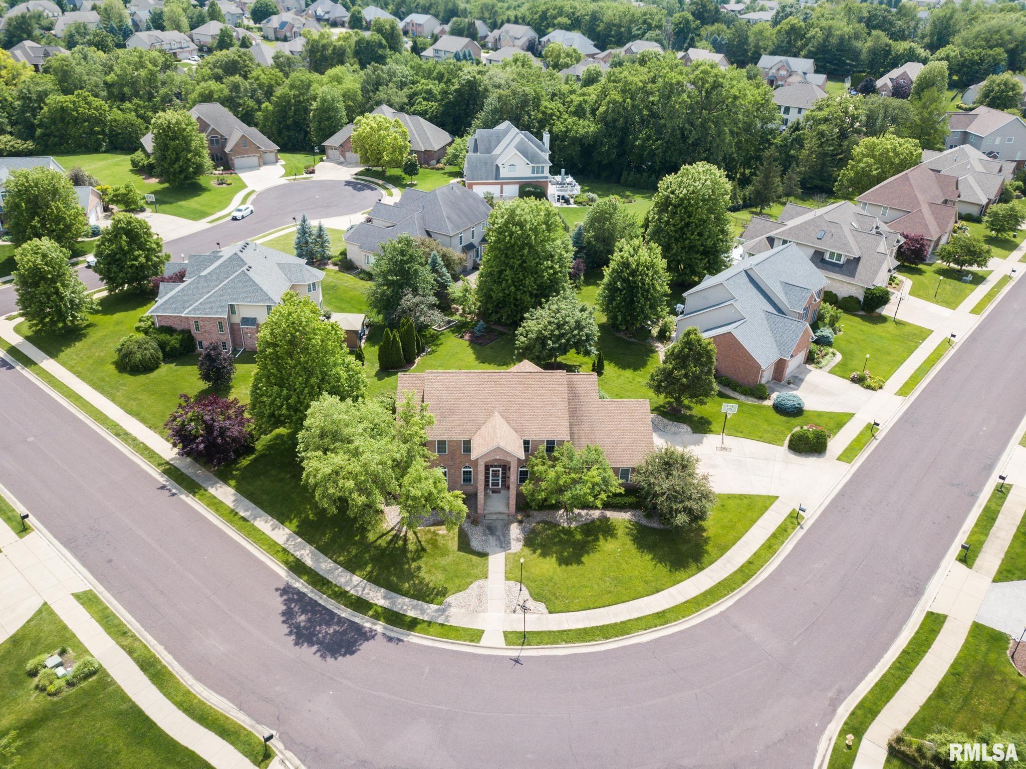 5800 W EAGLECREEK Drive