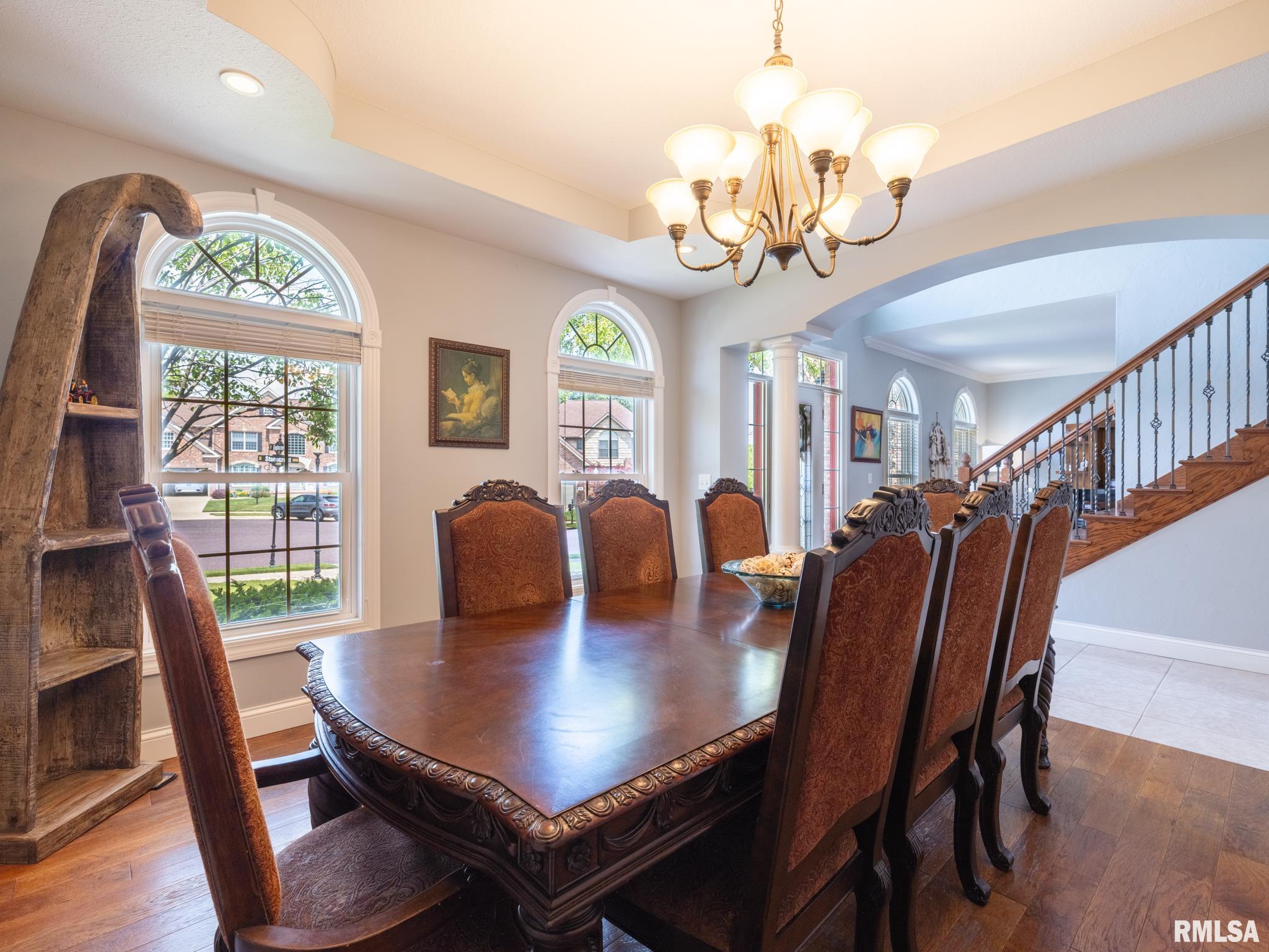 5800 W EAGLECREEK Drive