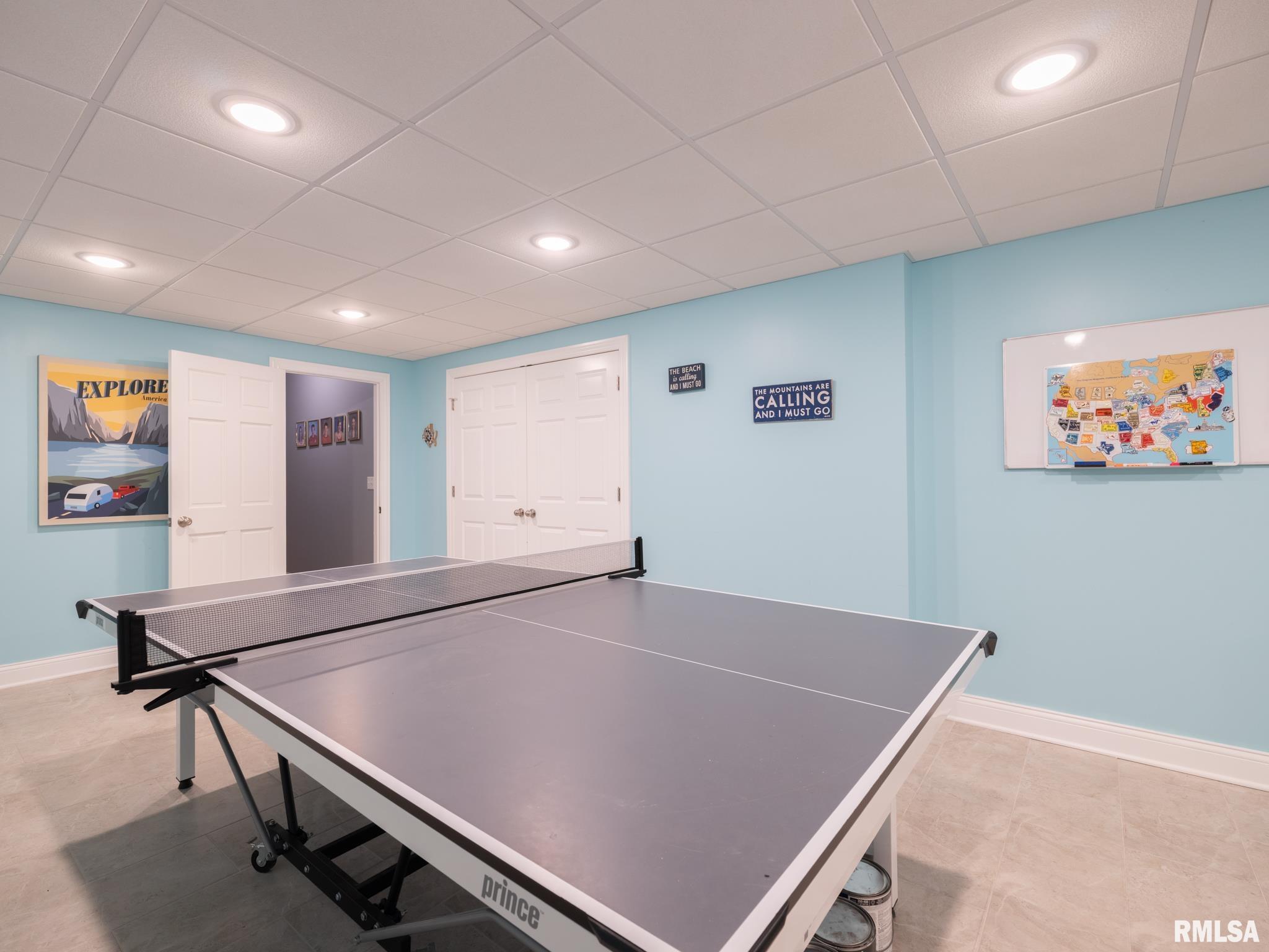 5800 W EAGLECREEK Drive